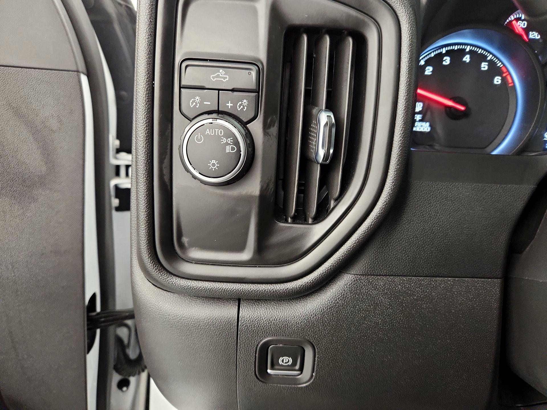 Thumbnail: 2023 Chevrolet Silverado 1500 - 13