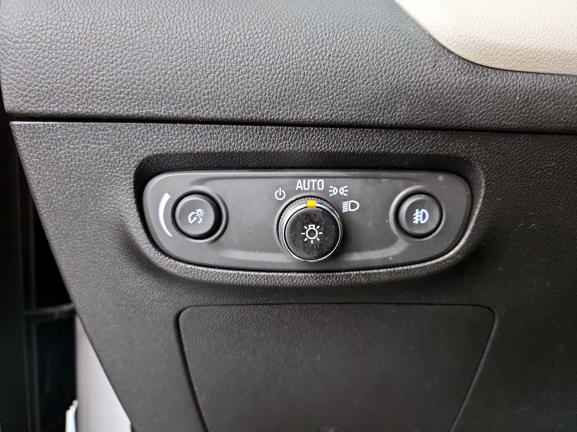 Thumbnail: 2020 Buick Encore GX - 13