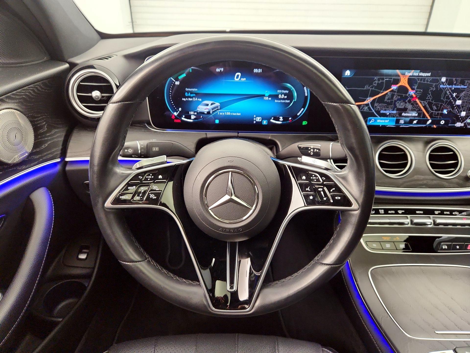 Thumbnail: 2022 Mercedes-Benz E-Class - 10