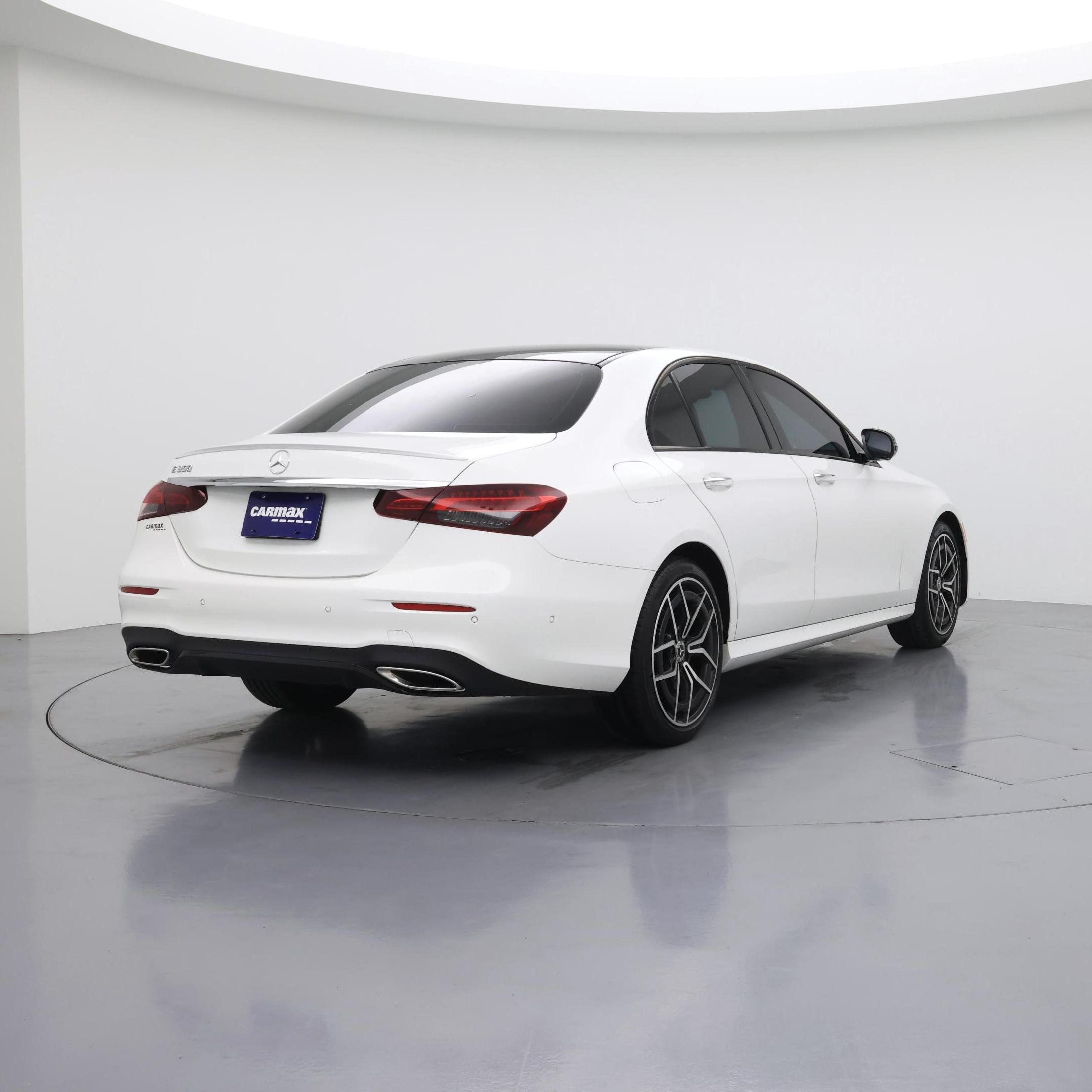 Thumbnail: 2022 Mercedes-Benz E-Class - 8