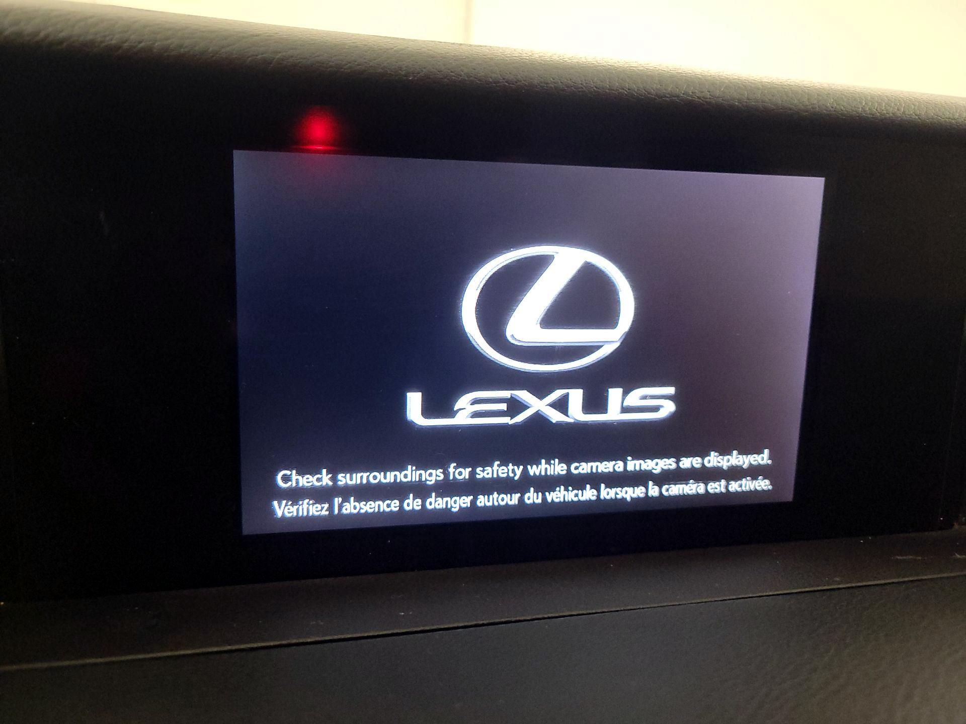 Thumbnail: 2018 Lexus IS - 15