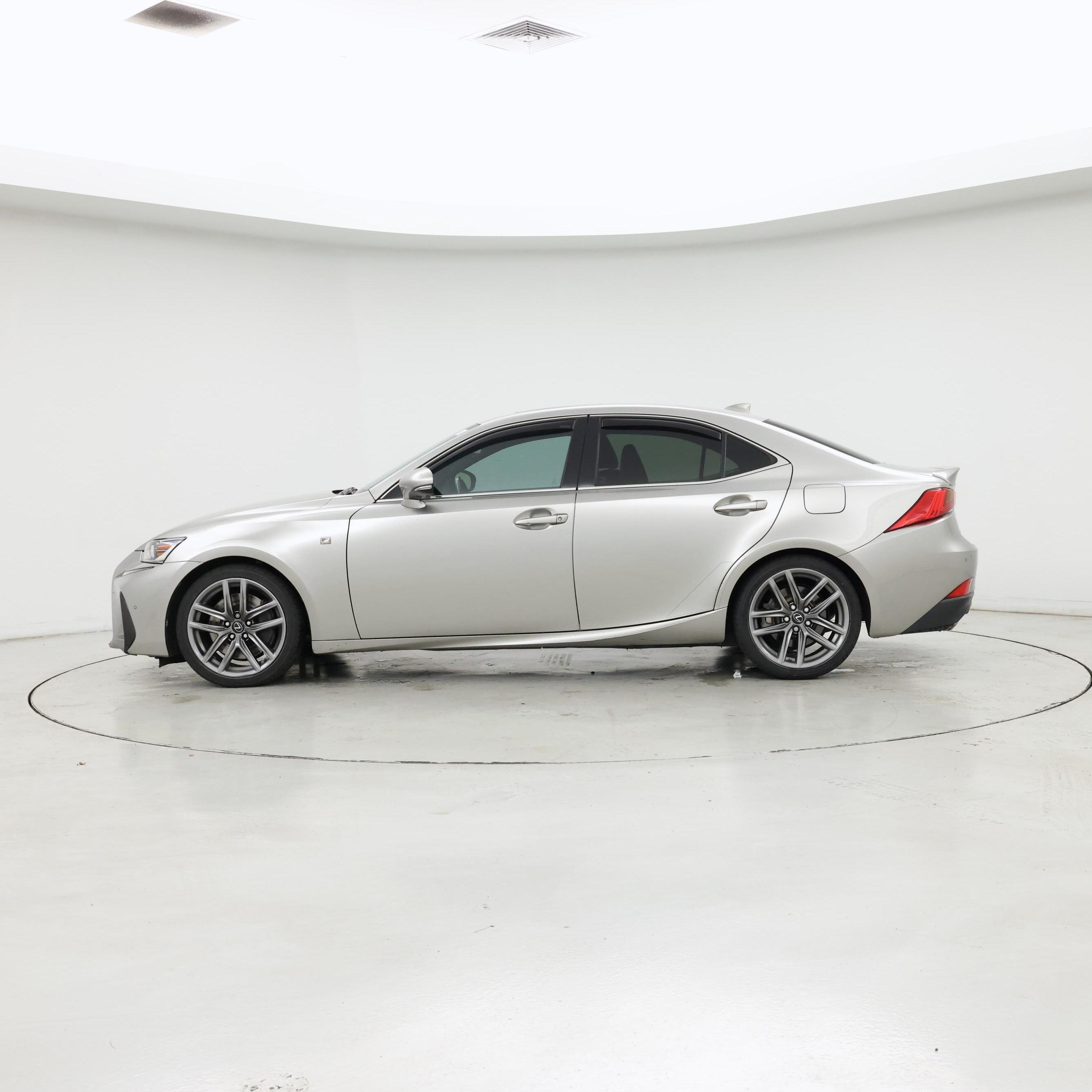 Thumbnail: 2018 Lexus IS - 3