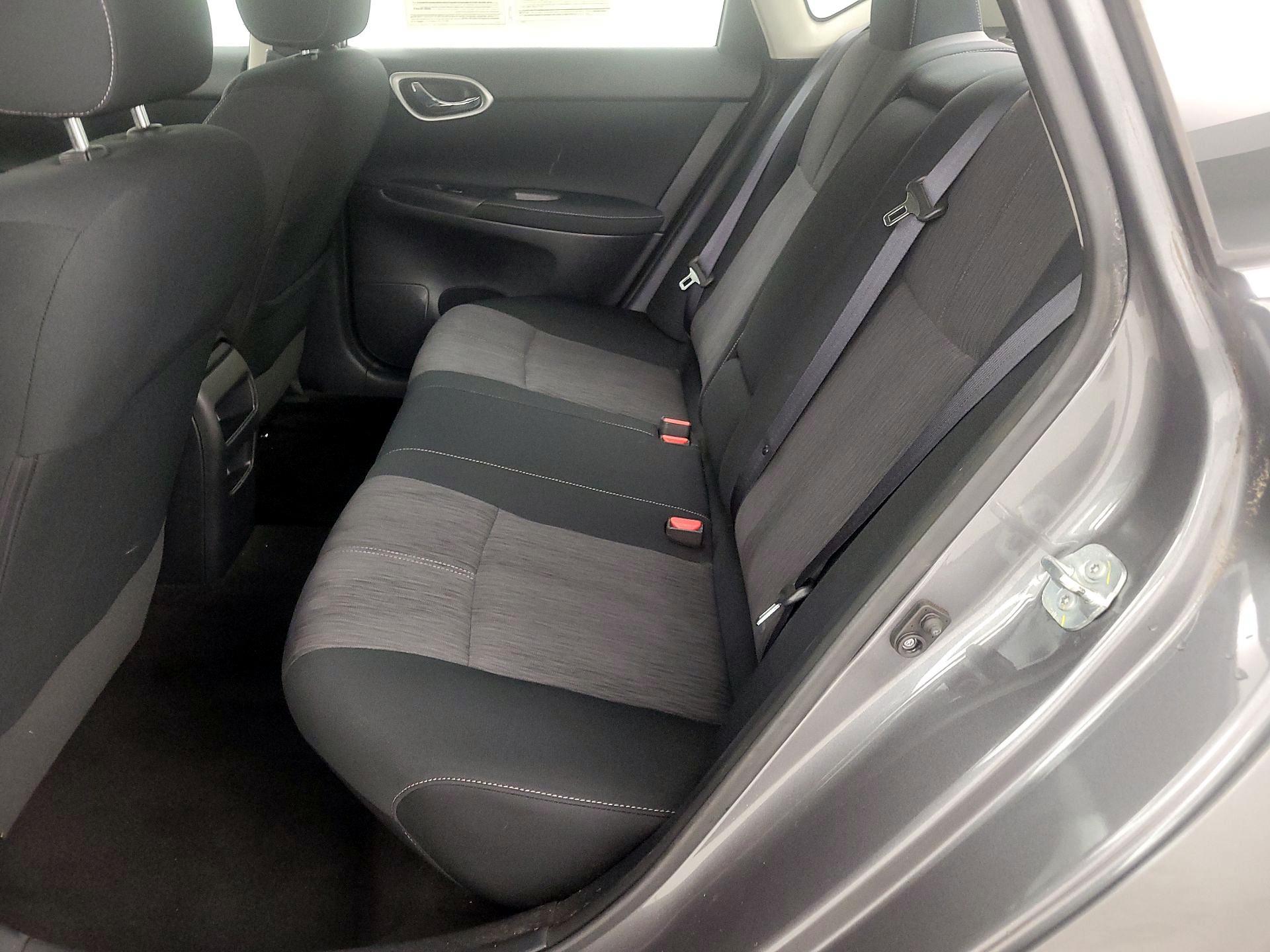 Thumbnail: 2015 Nissan Sentra - 17