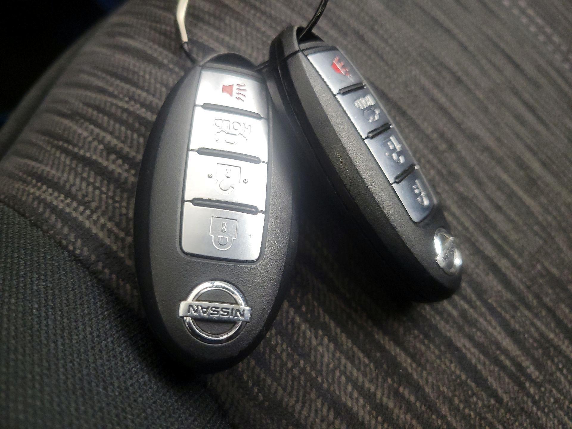 Thumbnail: 2015 Nissan Sentra - 20