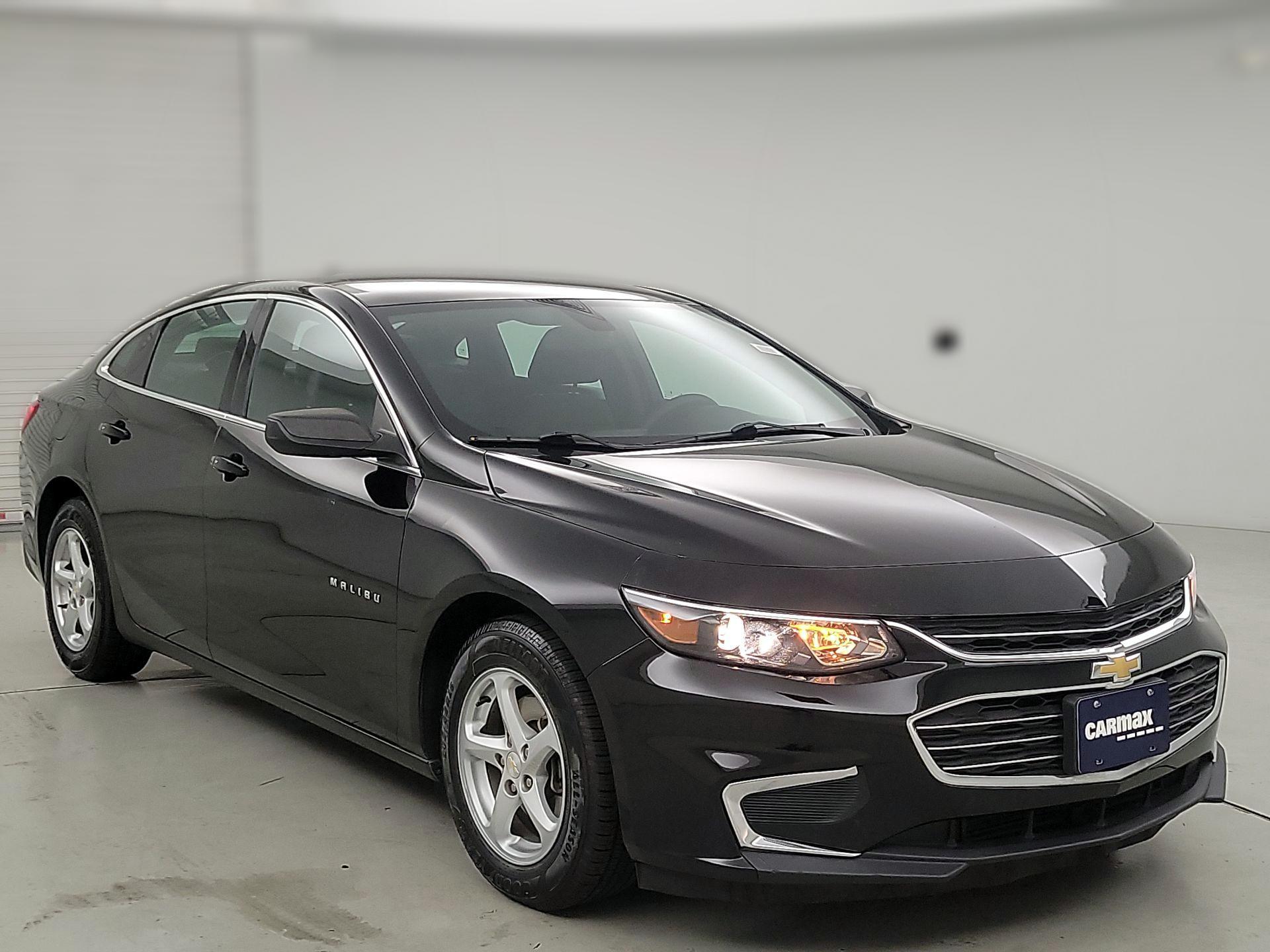 Thumbnail: 2016 Chevrolet Malibu - 1