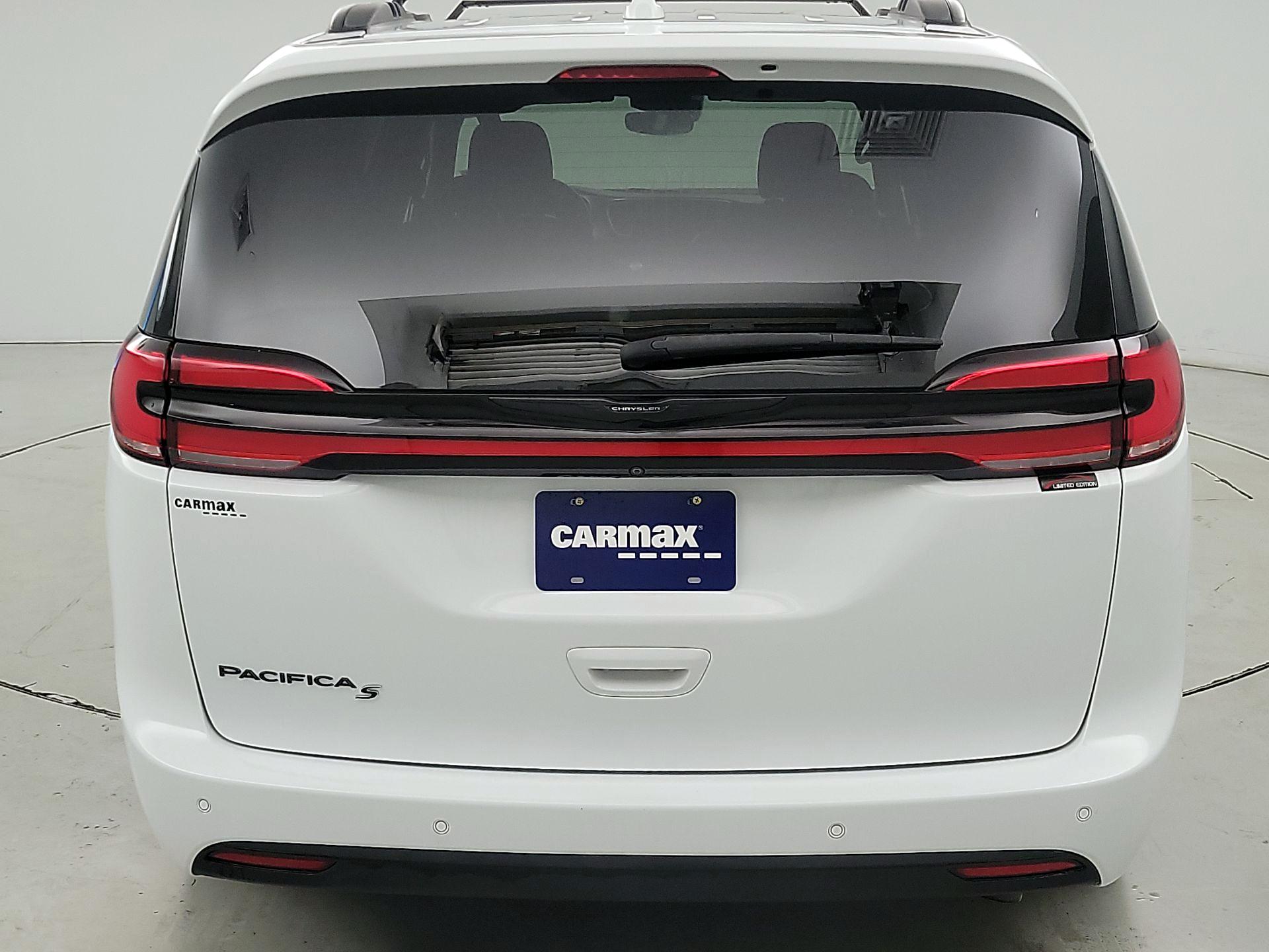 Thumbnail: 2021 Chrysler Pacifica - 6