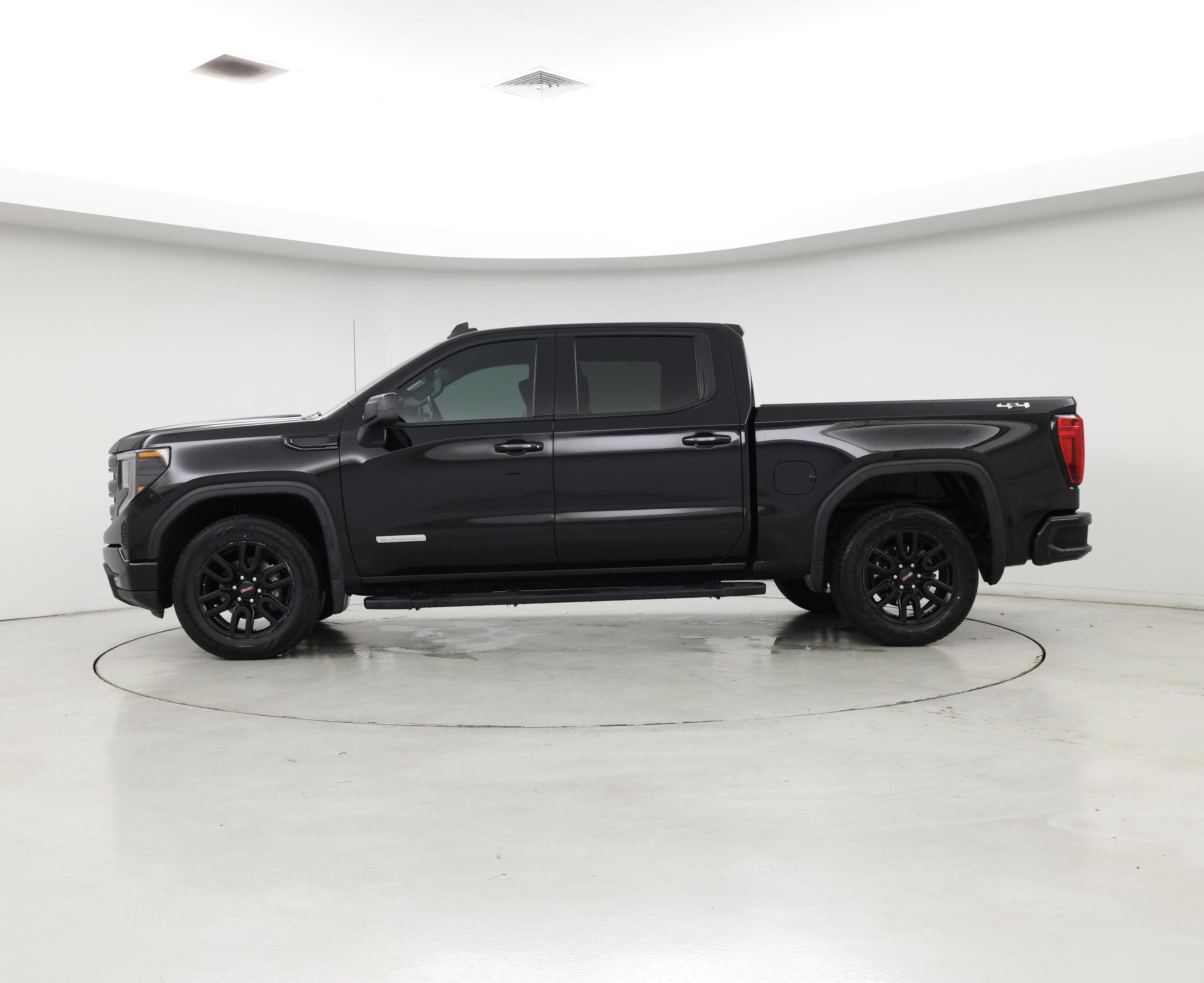 Thumbnail: 2023 GMC Sierra 1500 - 3