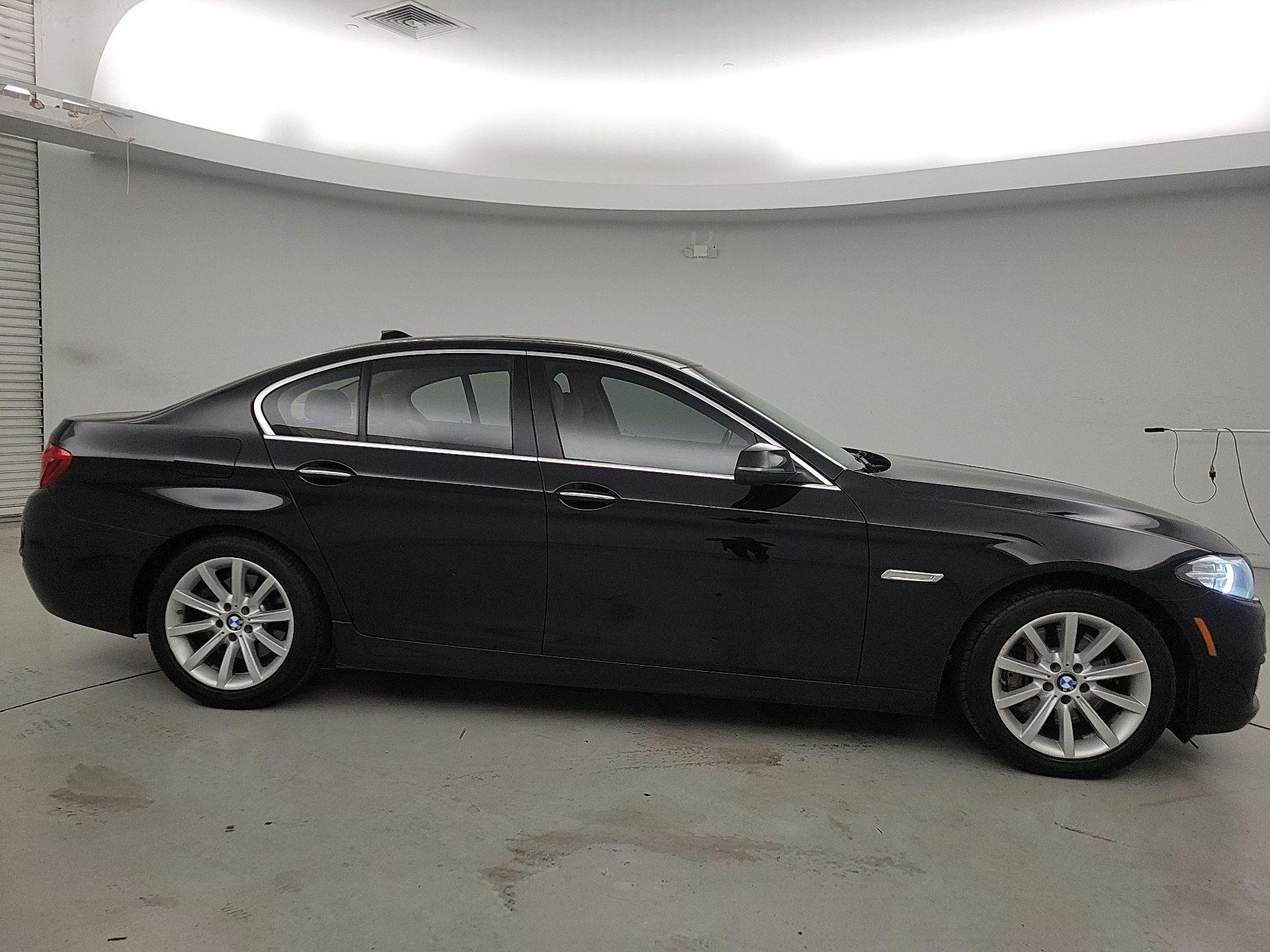 Thumbnail: 2015 BMW 5 Series - 4