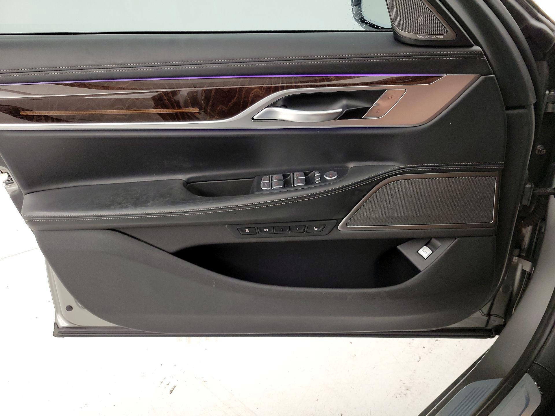 Thumbnail: 2022 BMW 7 Series - 12