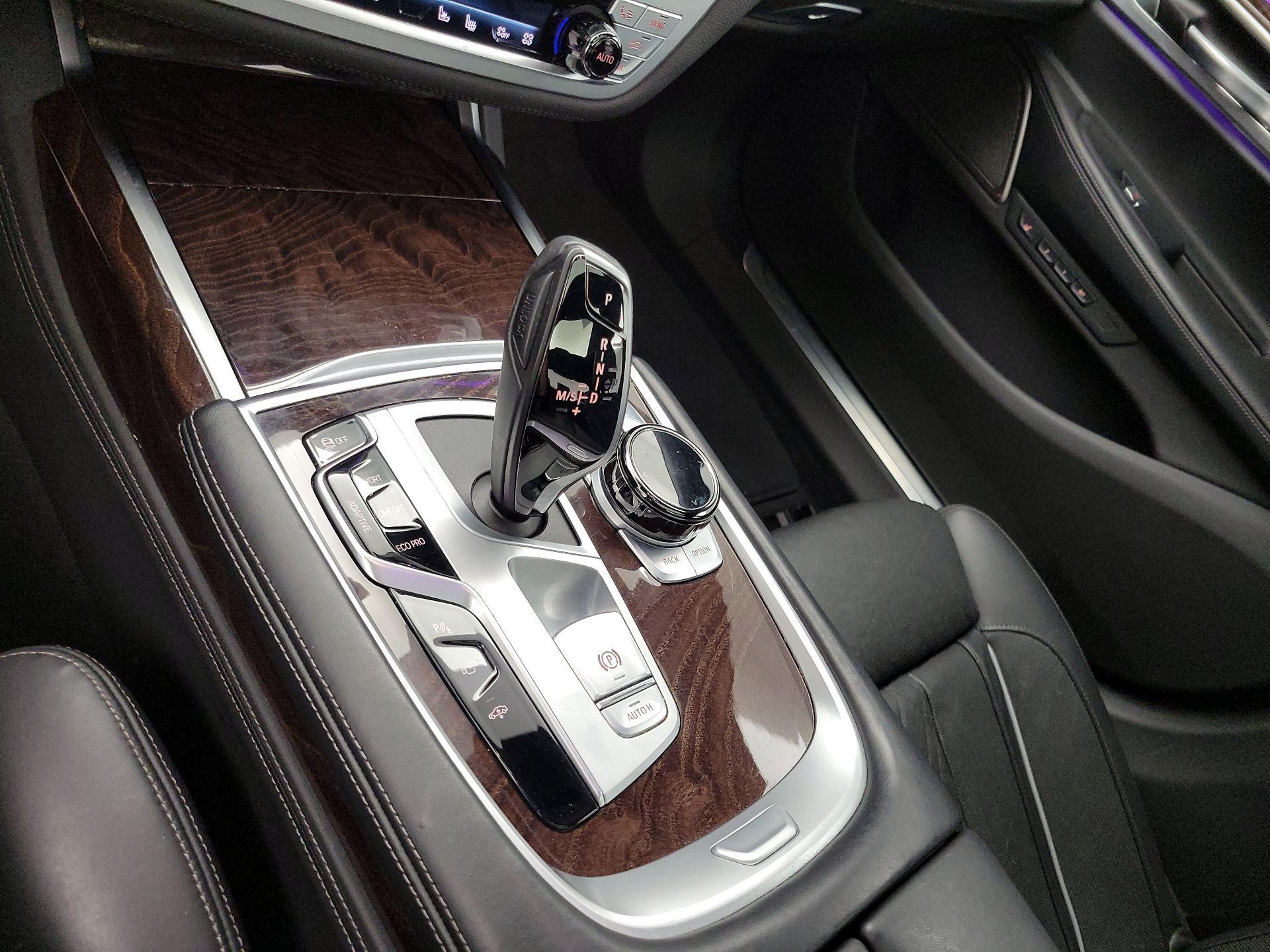 Thumbnail: 2022 BMW 7 Series - 18