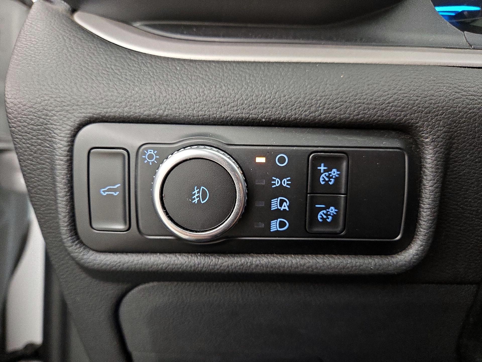 Thumbnail: 2023 Ford Explorer - 13