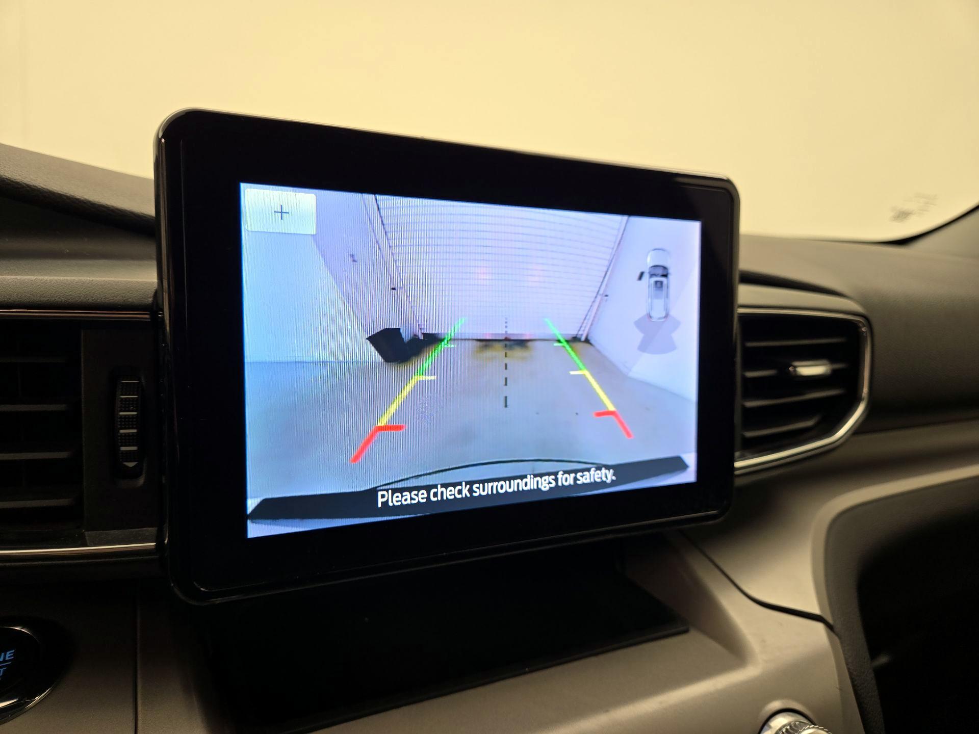 Thumbnail: 2023 Ford Explorer - 14