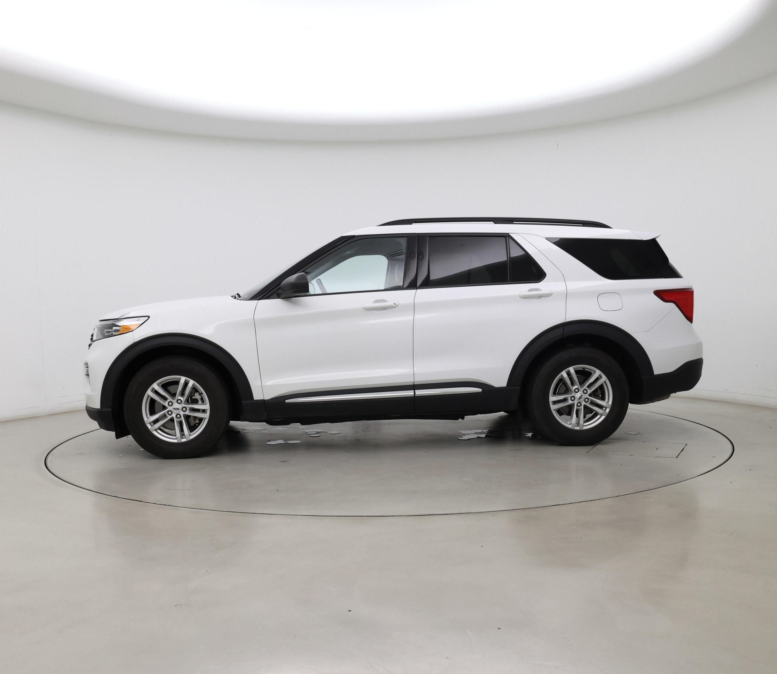 Thumbnail: 2023 Ford Explorer - 3