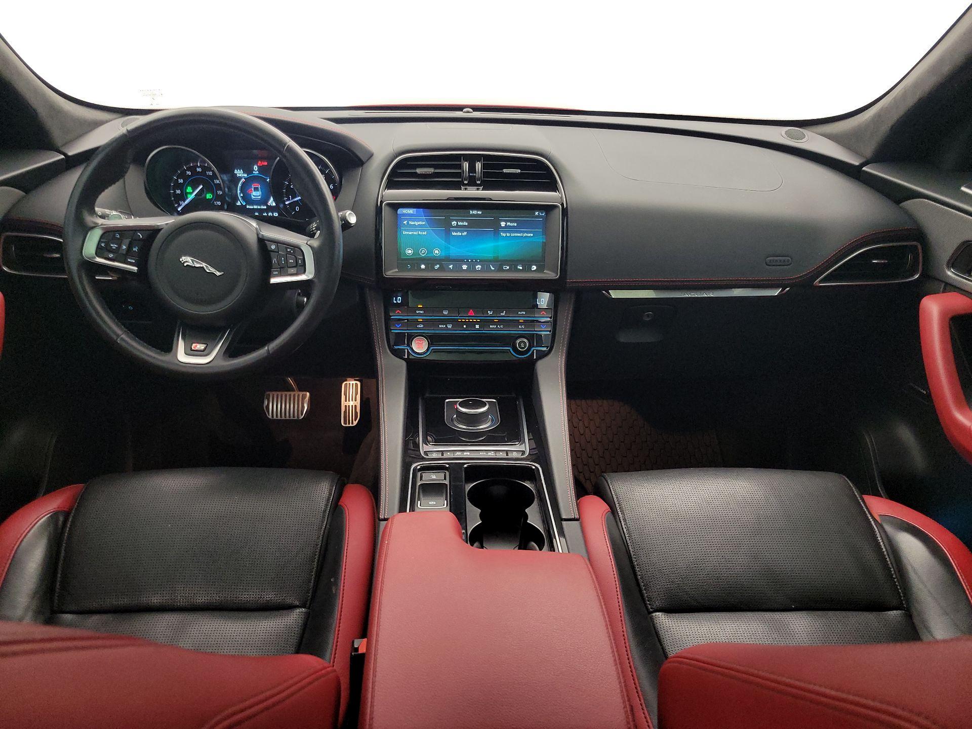 Thumbnail: 2020 Jaguar F-Pace - 9