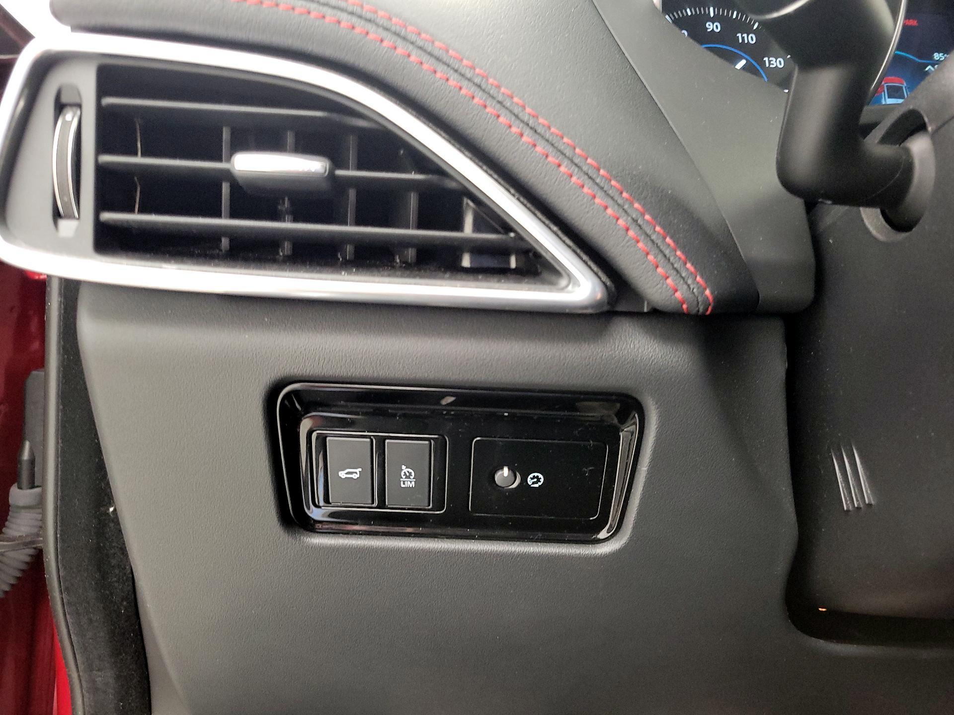 Thumbnail: 2020 Jaguar F-Pace - 13