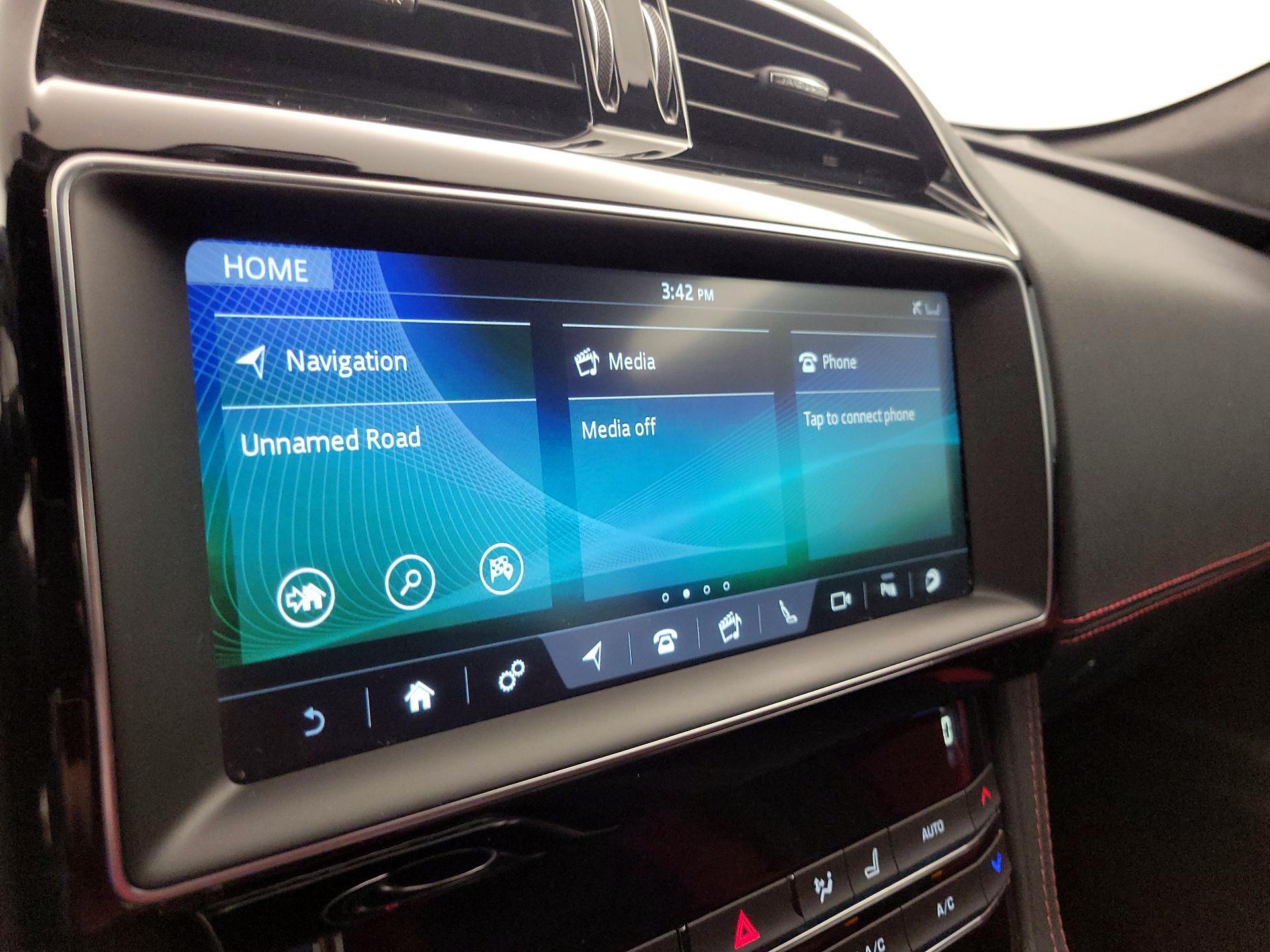 Thumbnail: 2020 Jaguar F-Pace - 15