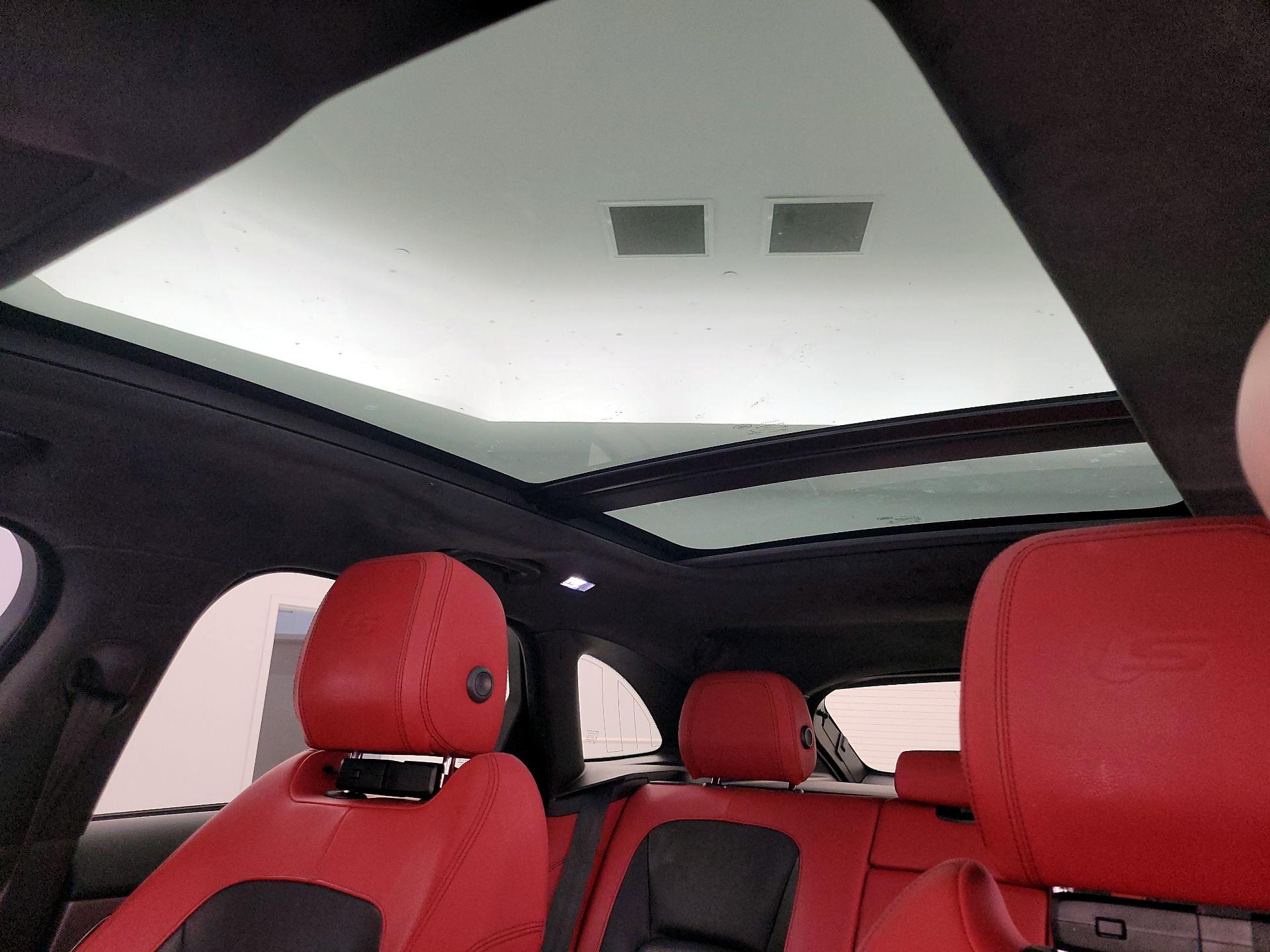 Thumbnail: 2020 Jaguar F-Pace - 19