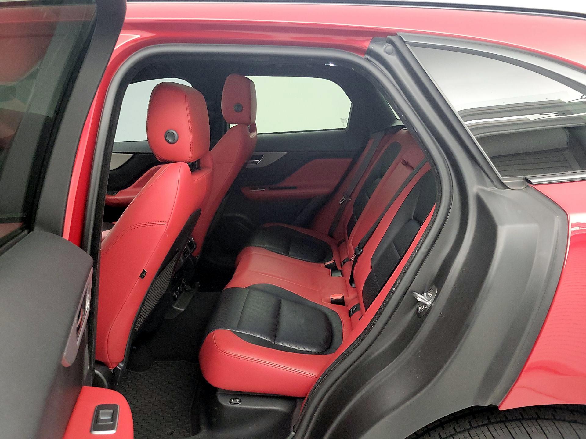 Thumbnail: 2020 Jaguar F-Pace - 20