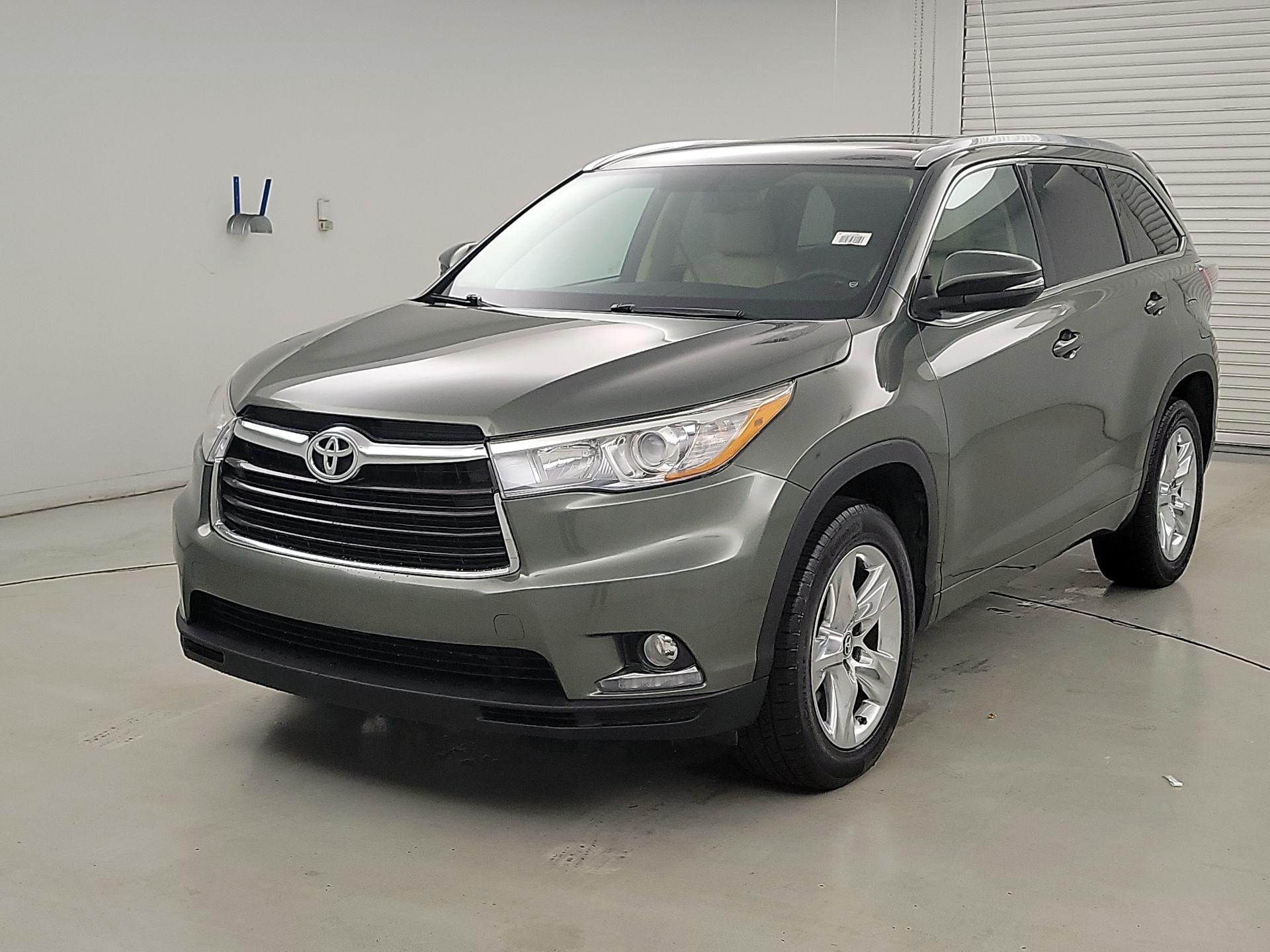Thumbnail: 2016 Toyota Highlander - 3