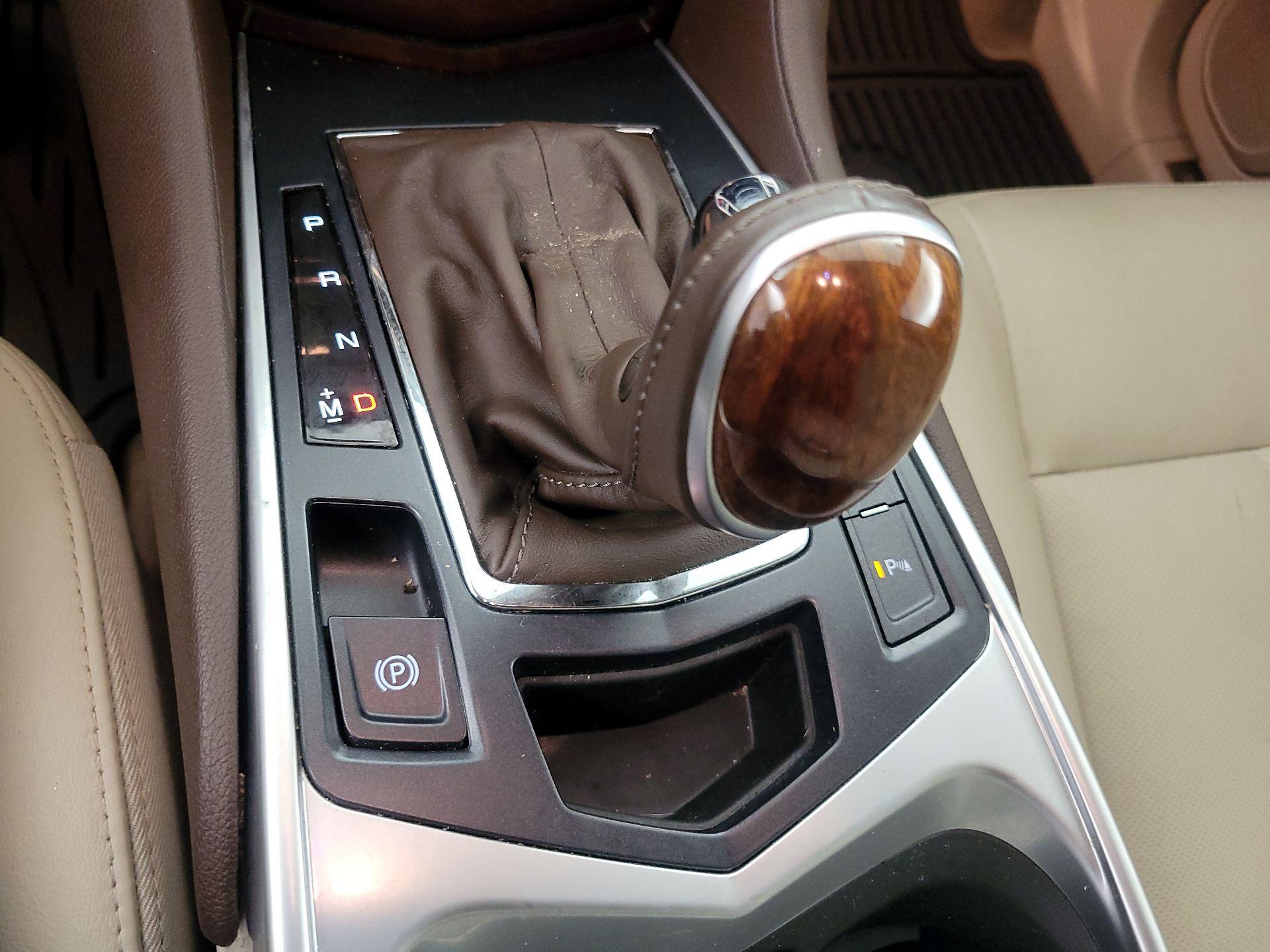 Thumbnail: 2016 Cadillac SRX - 15