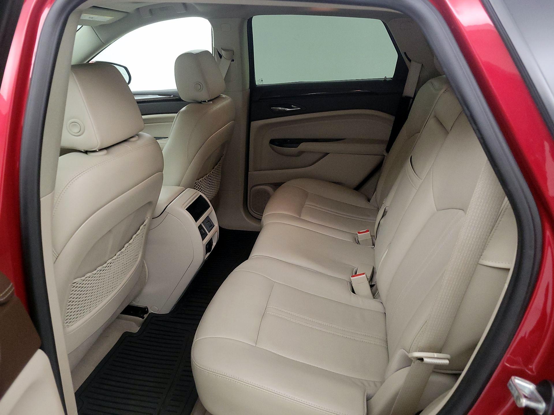 Thumbnail: 2016 Cadillac SRX - 18