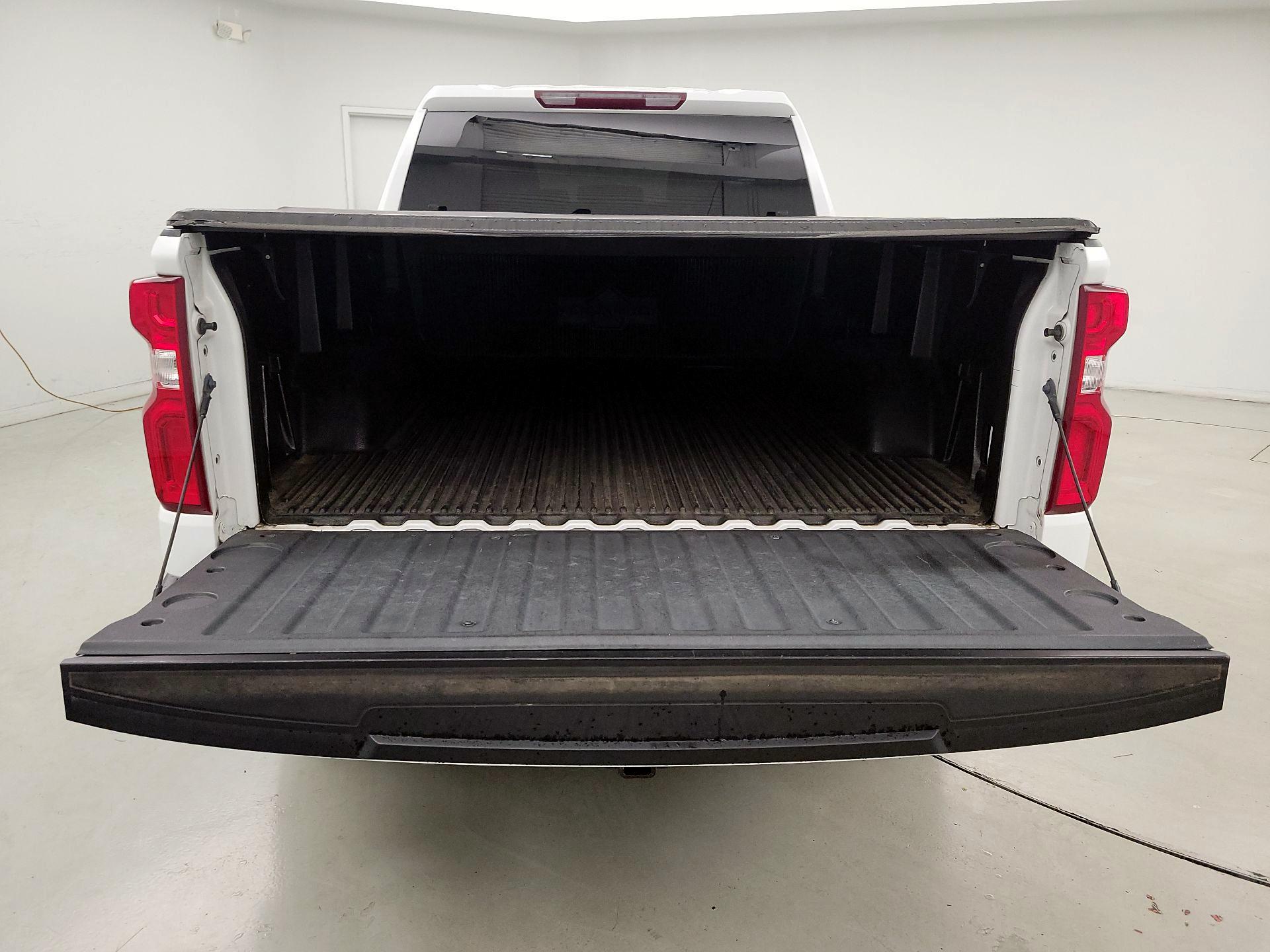 Thumbnail: 2019 Chevrolet Silverado 1500 - 18