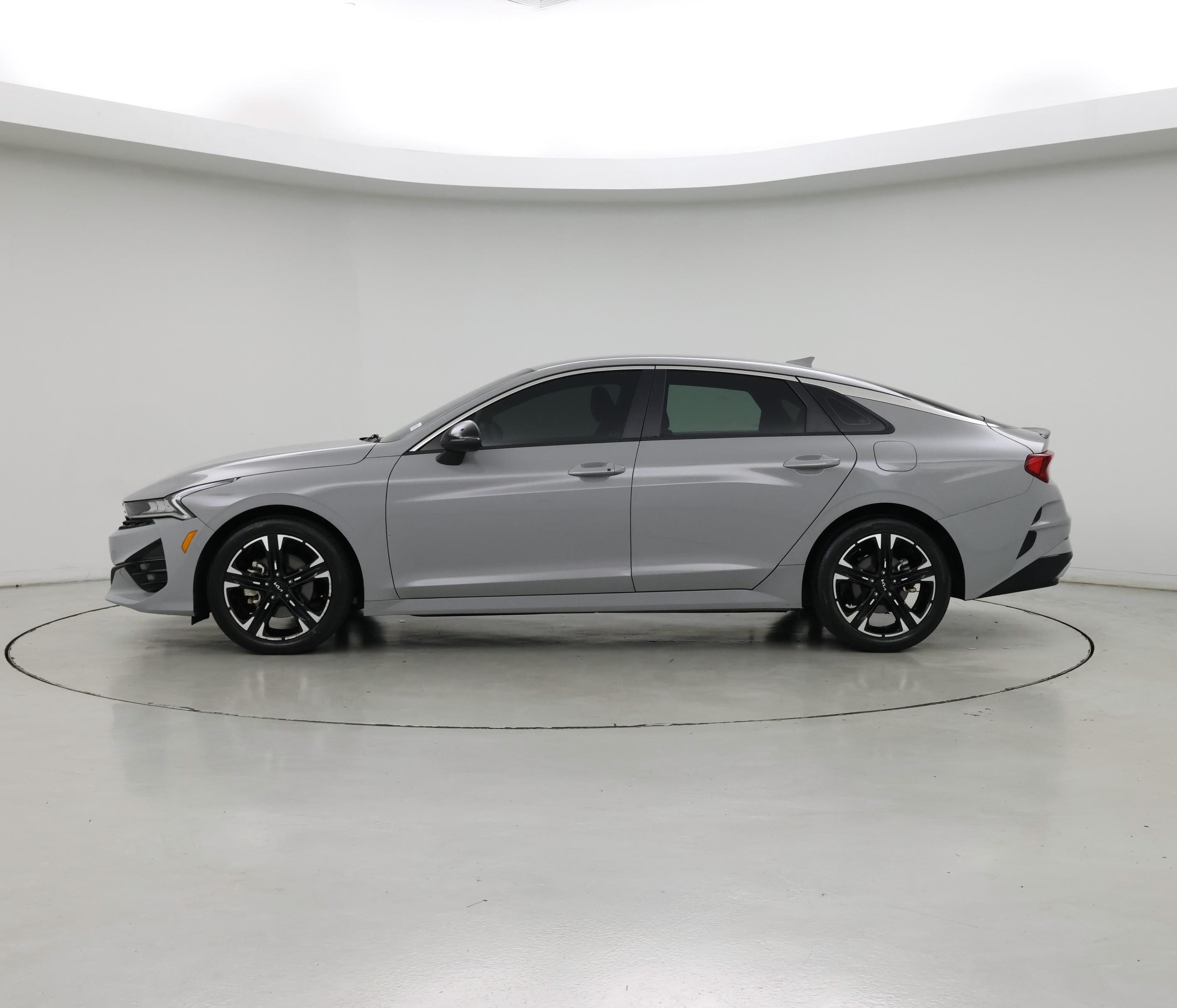 Thumbnail: 2023 Kia K5 - 3