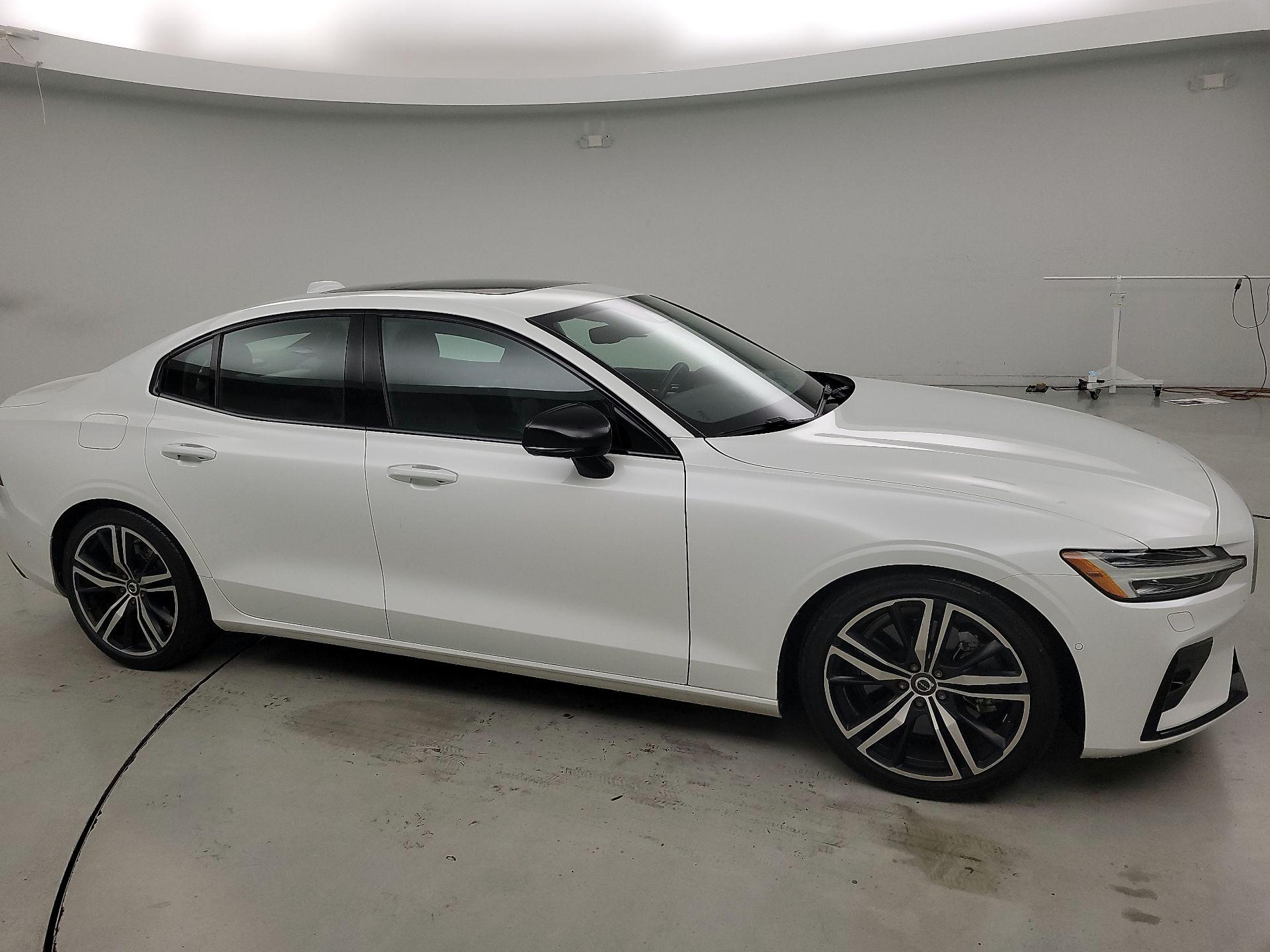 Thumbnail: 2019 Volvo S60 - 4