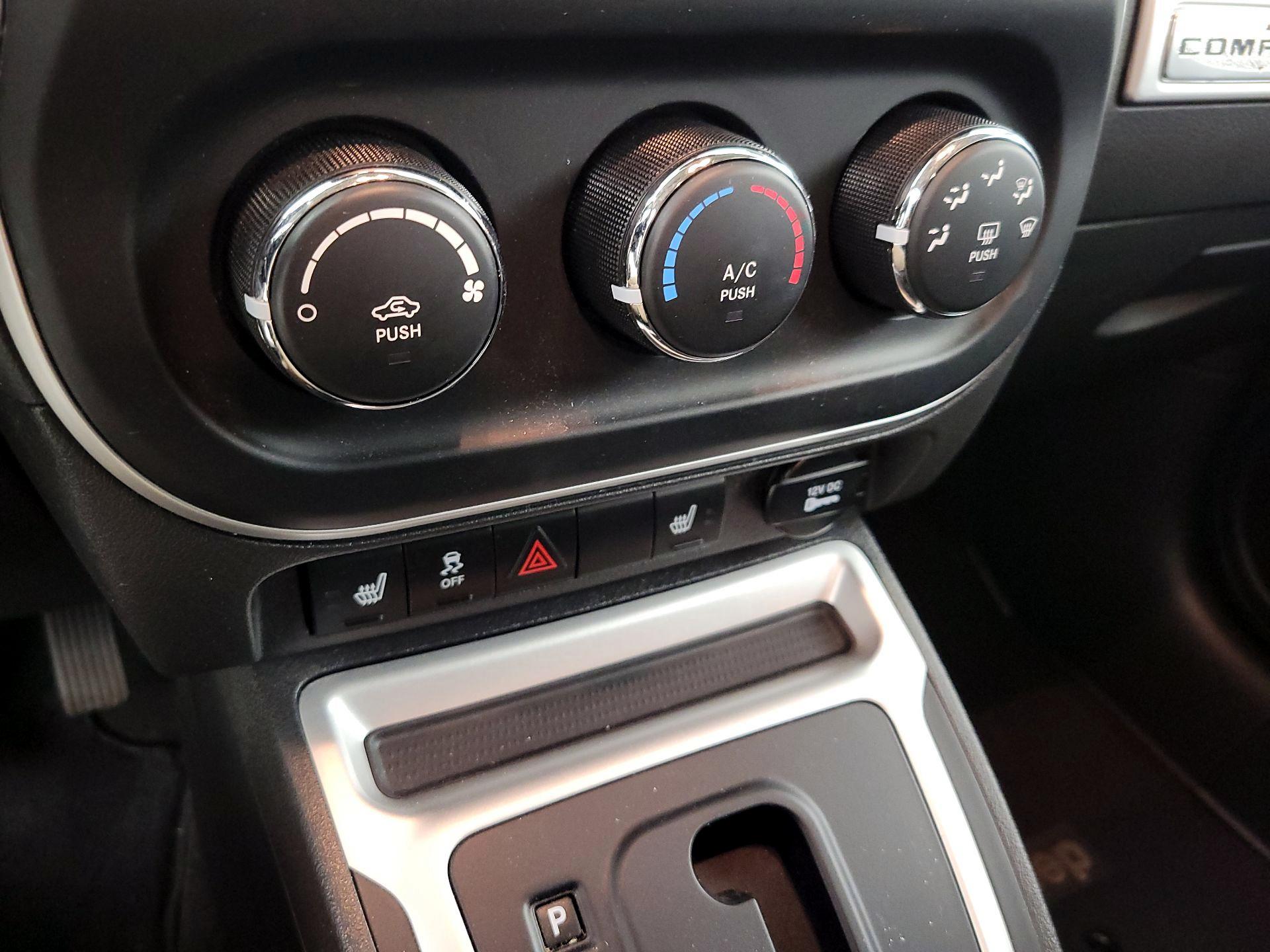 Thumbnail: 2014 Jeep Compass - 12