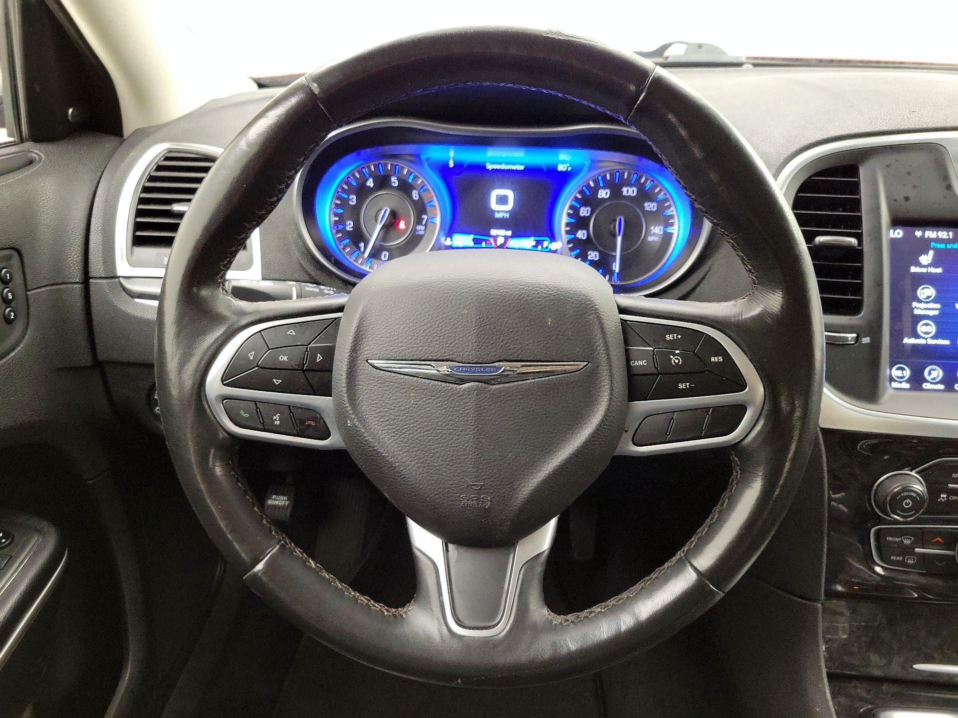 Thumbnail: 2021 Chrysler 300 - 10