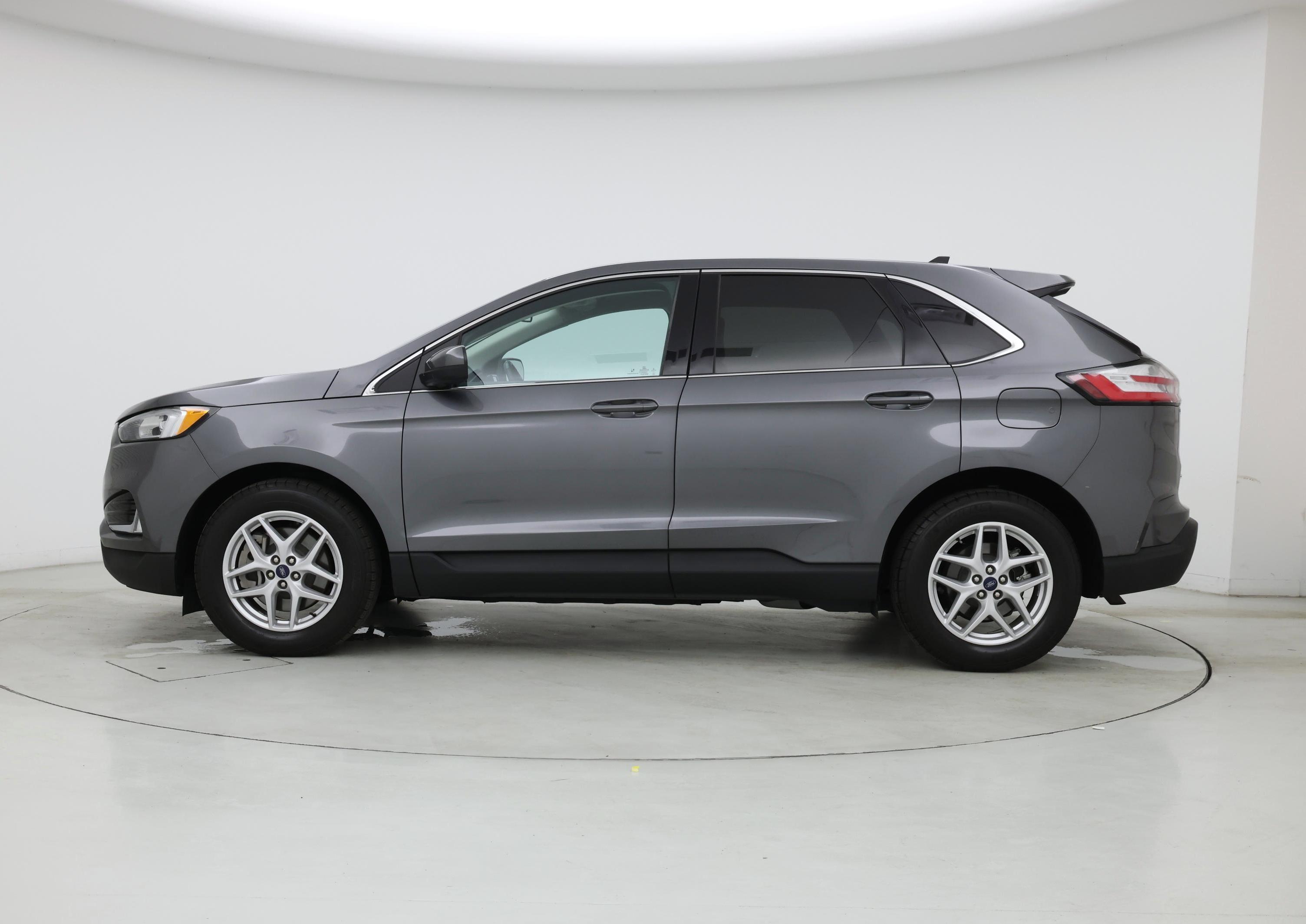 Thumbnail: 2021 Ford Edge - 3