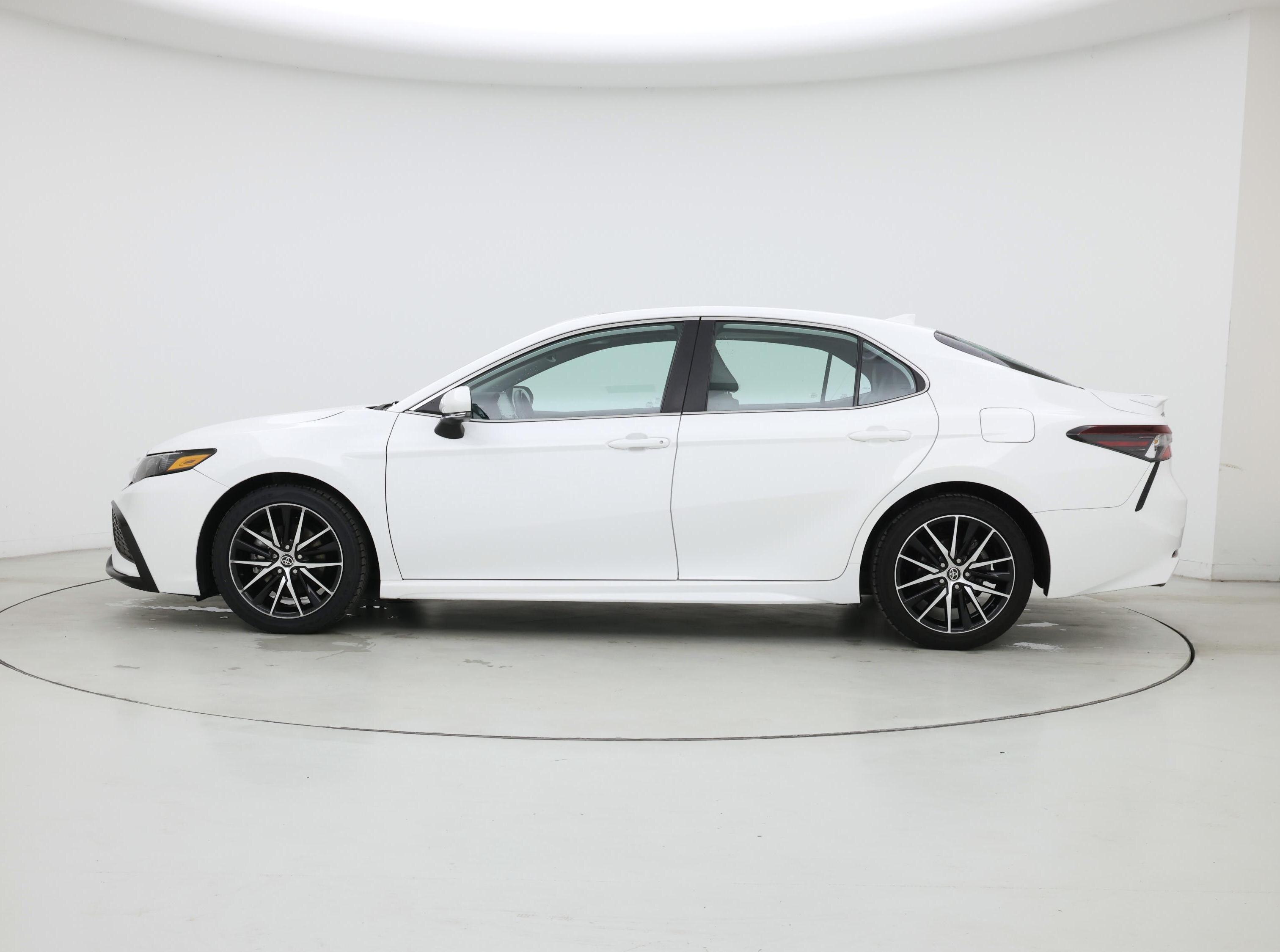 Thumbnail: 2023 Toyota Camry - 3