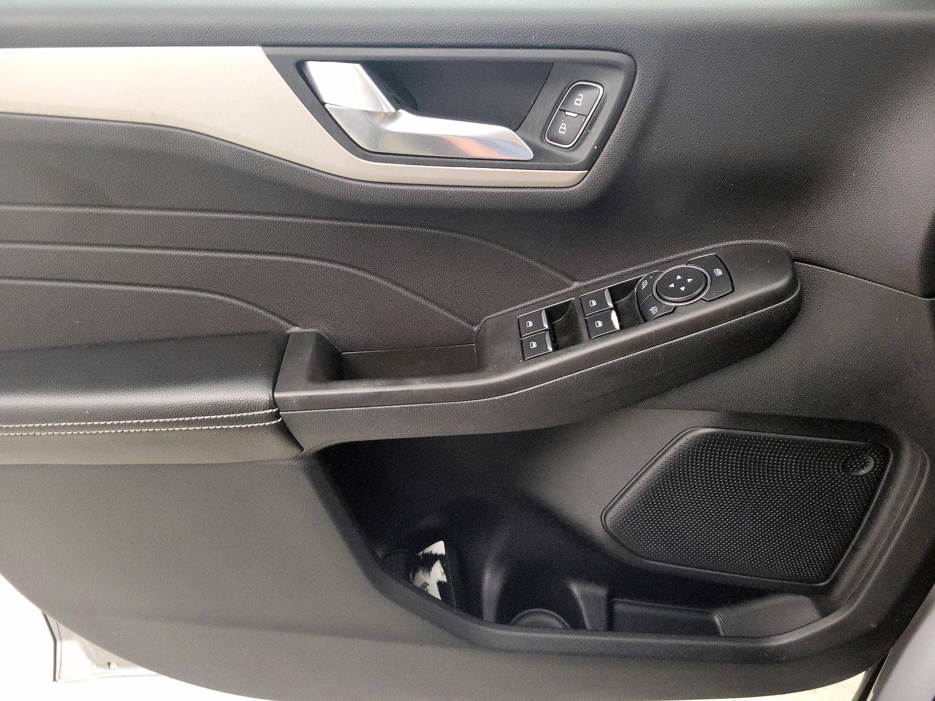 Thumbnail: 2021 Ford Escape - 12