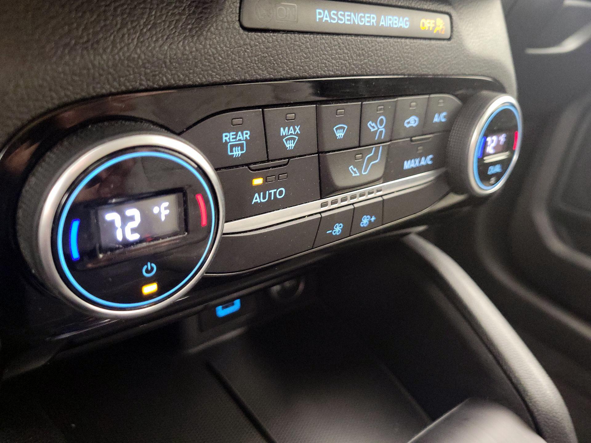 Thumbnail: 2021 Ford Escape - 16