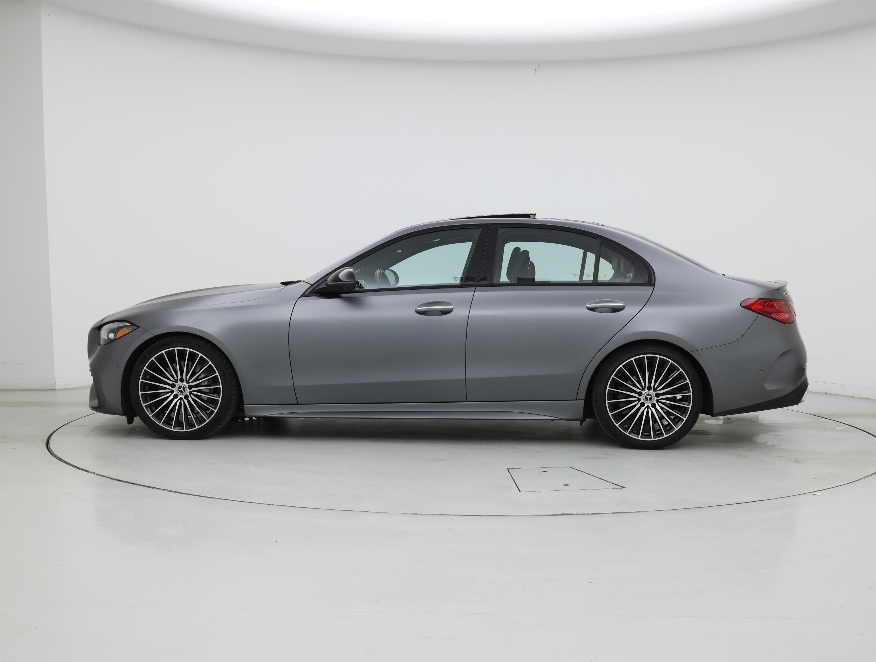 Thumbnail: 2022 Mercedes-Benz C-Class - 3
