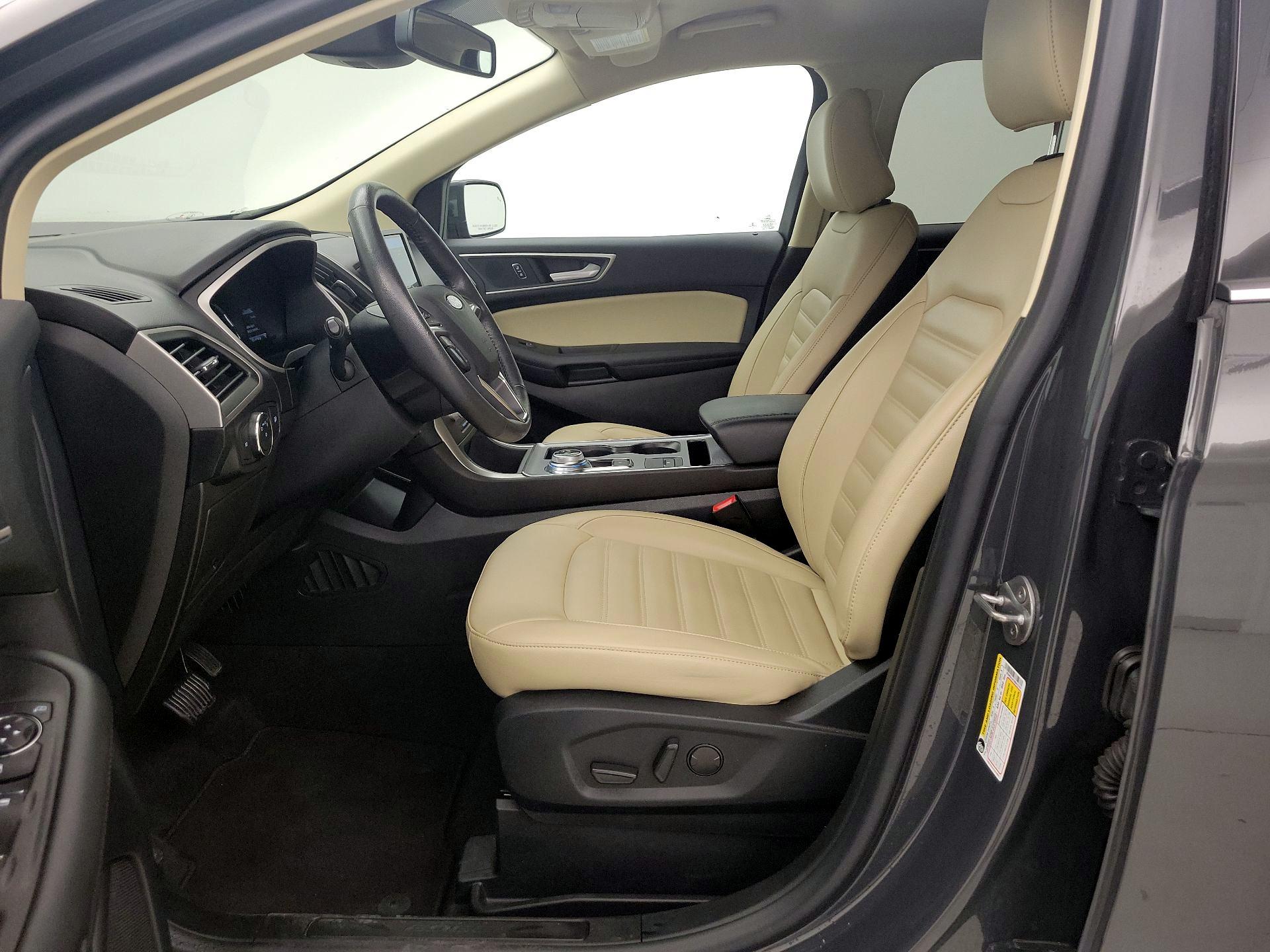 Thumbnail: 2021 Ford Edge - 11