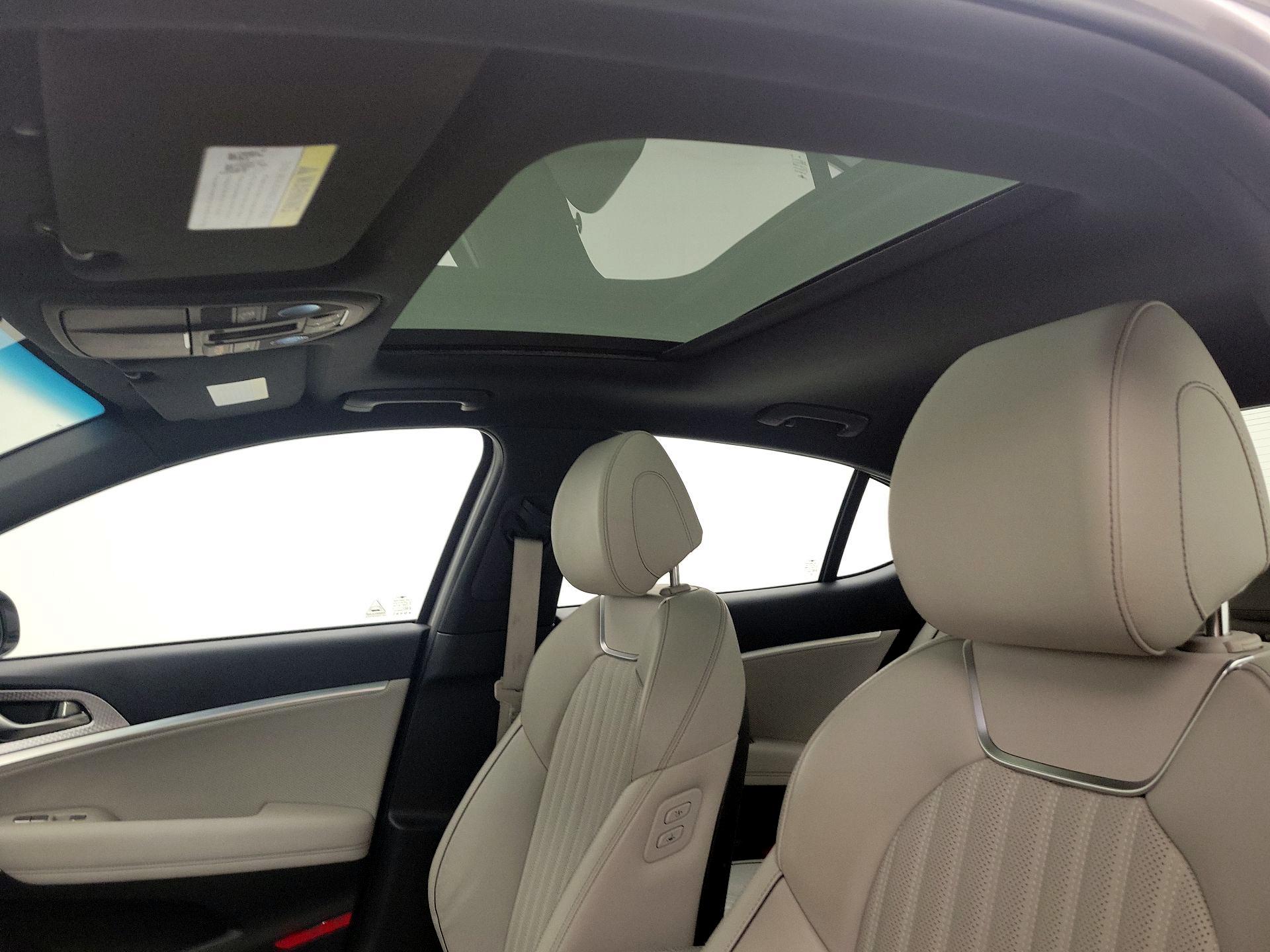 Thumbnail: 2023 Genesis G70 - 20