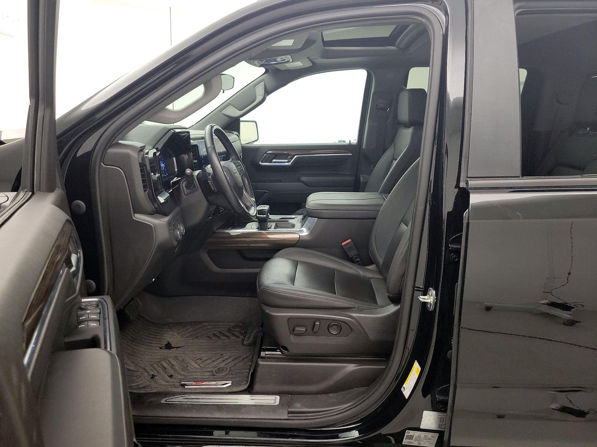 Thumbnail: 2023 Chevrolet Silverado 1500 - 11