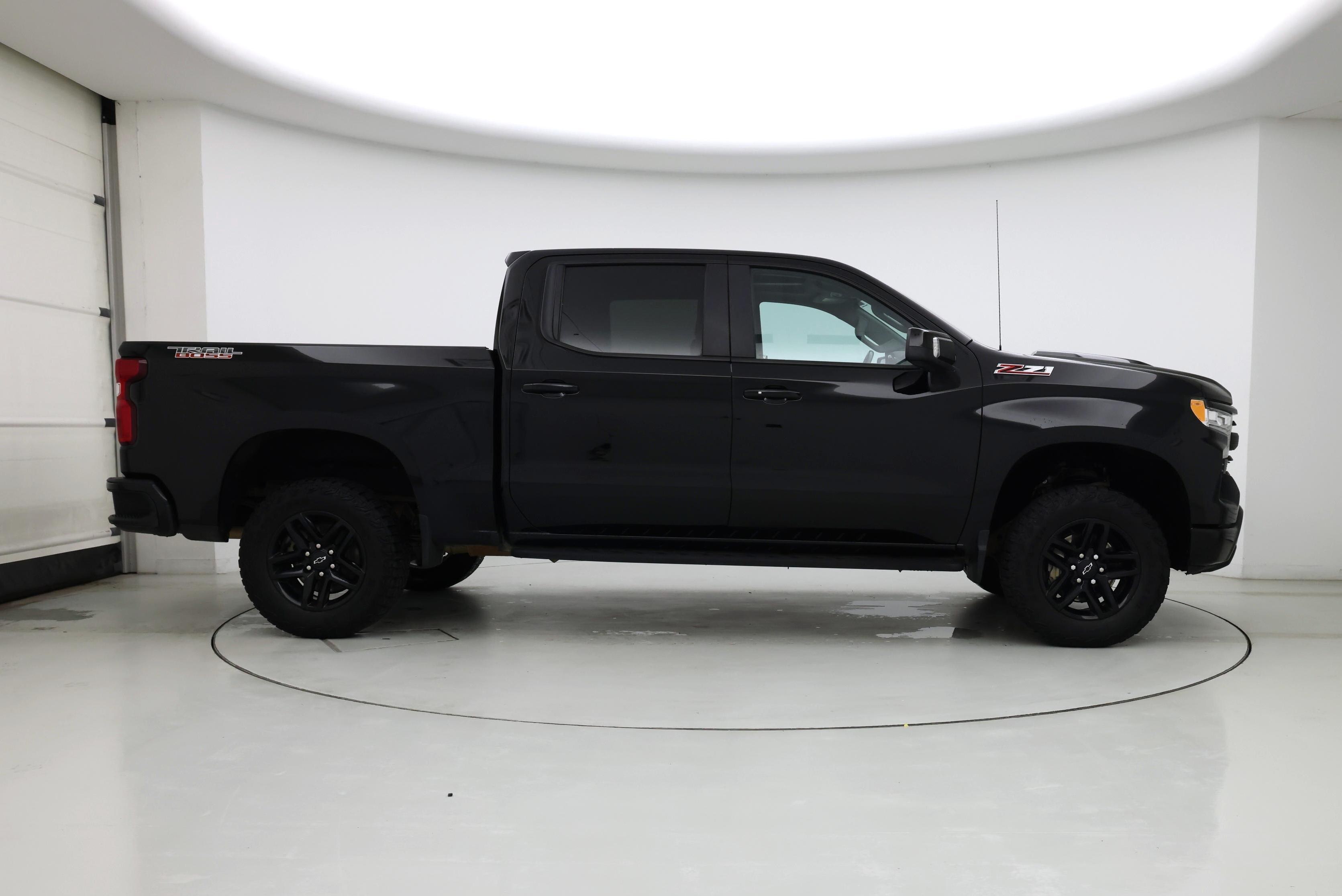 Thumbnail: 2023 Chevrolet Silverado 1500 - 7