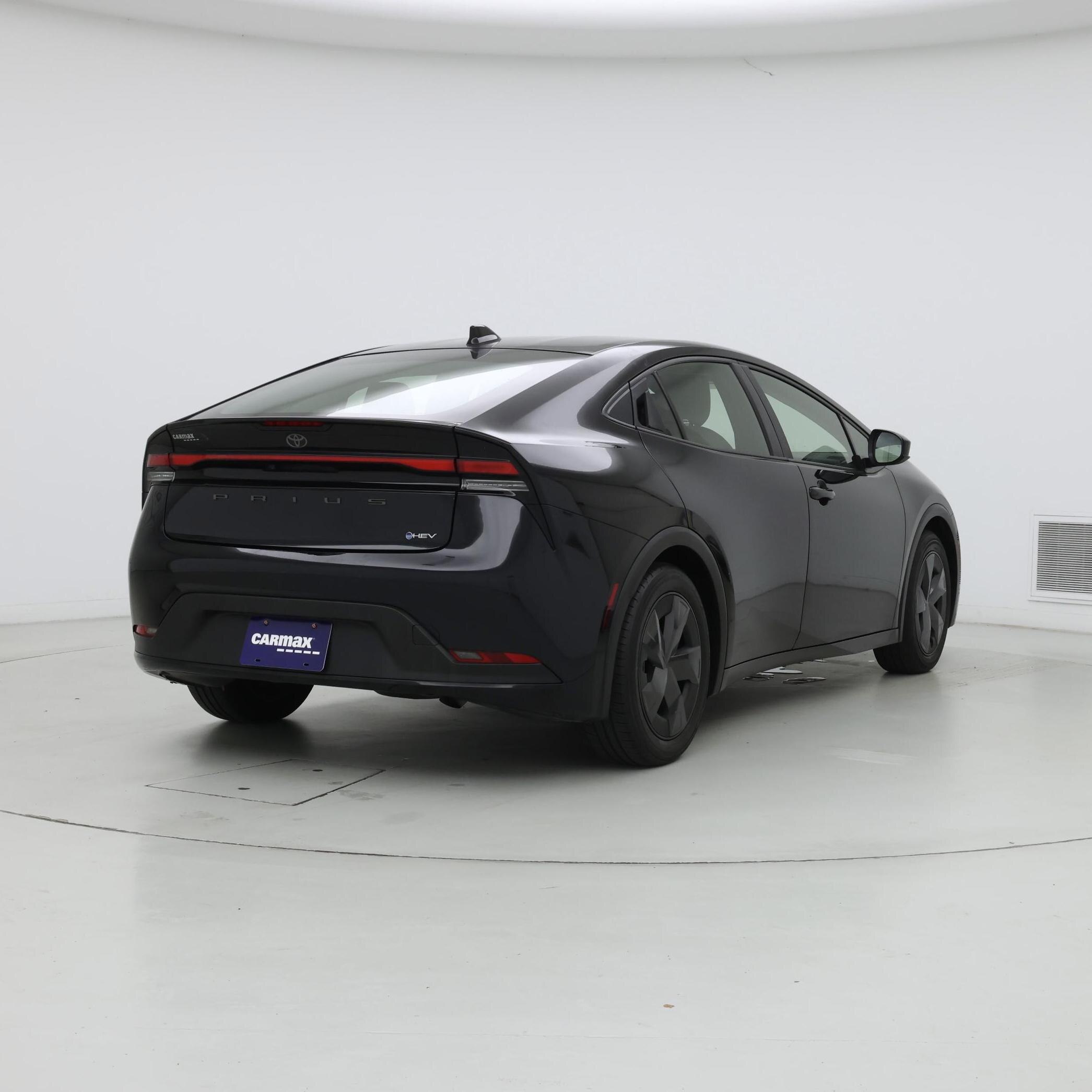 Thumbnail: 2023 Toyota Prius - 8
