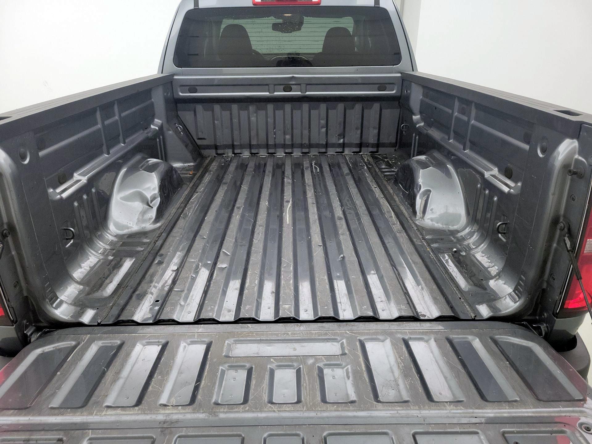 Thumbnail: 2022 Chevrolet Colorado - 19