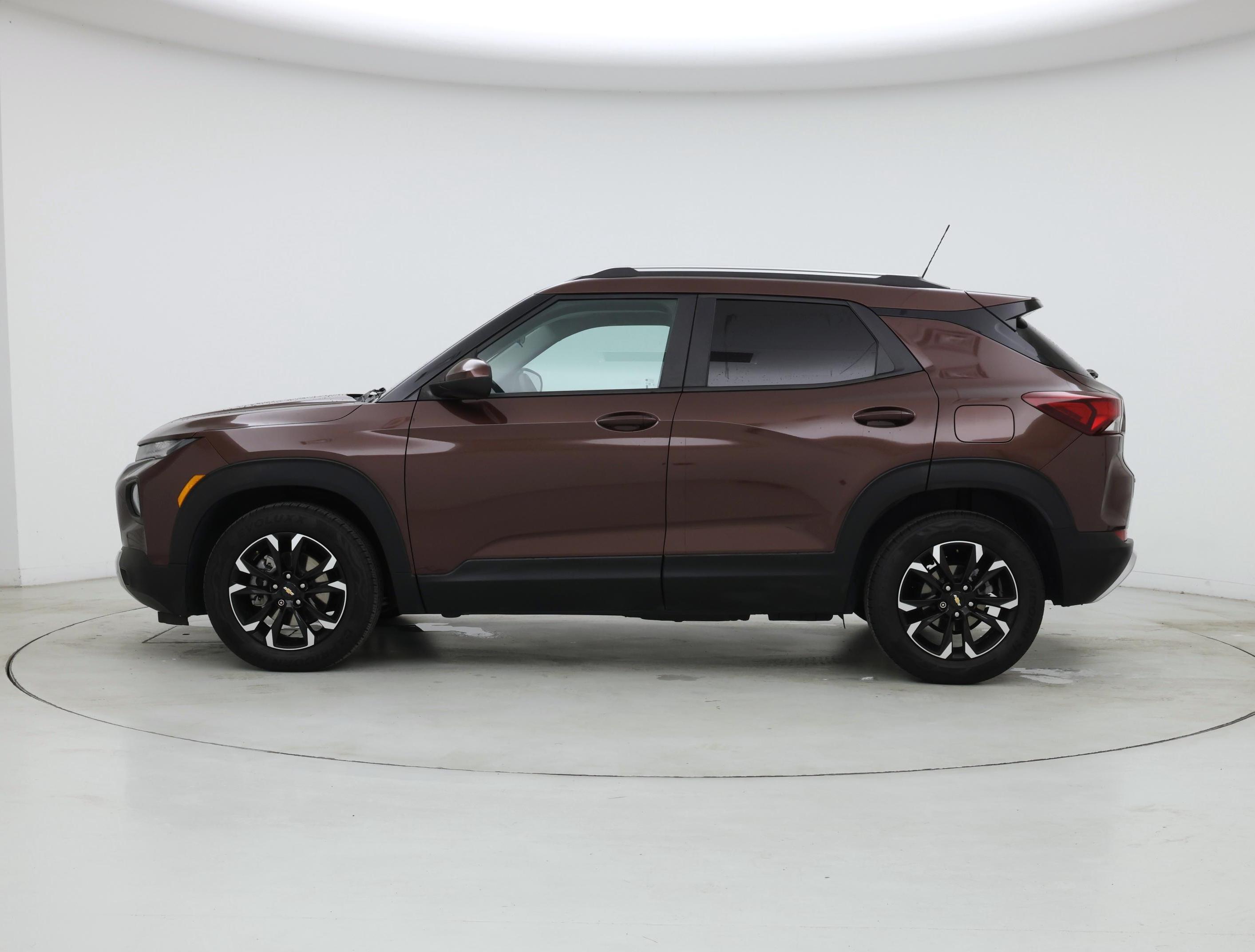 Thumbnail: 2022 Chevrolet TrailBlazer - 3