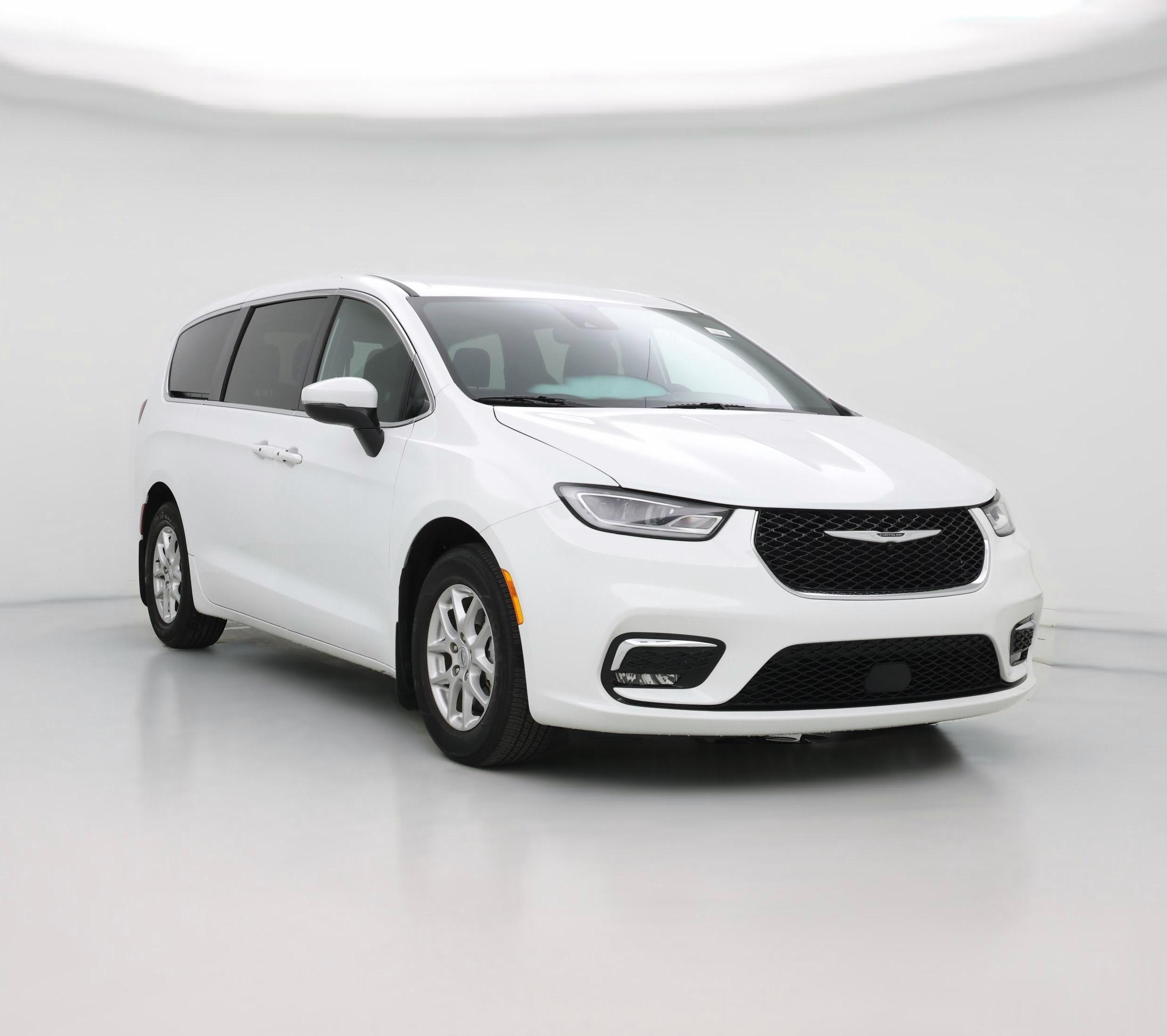 Thumbnail: 2023 Chrysler Pacifica - 1