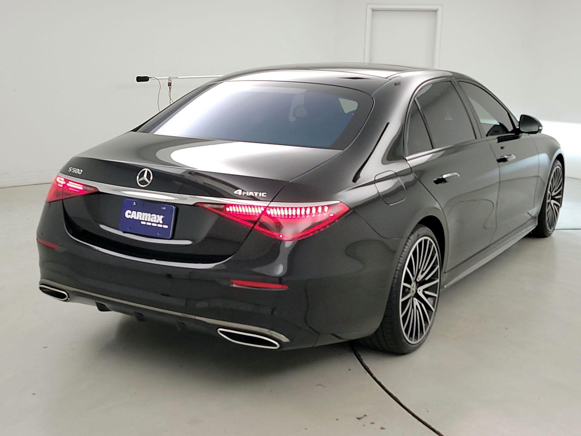 Thumbnail: 2023 Mercedes-Benz S-Class - 4