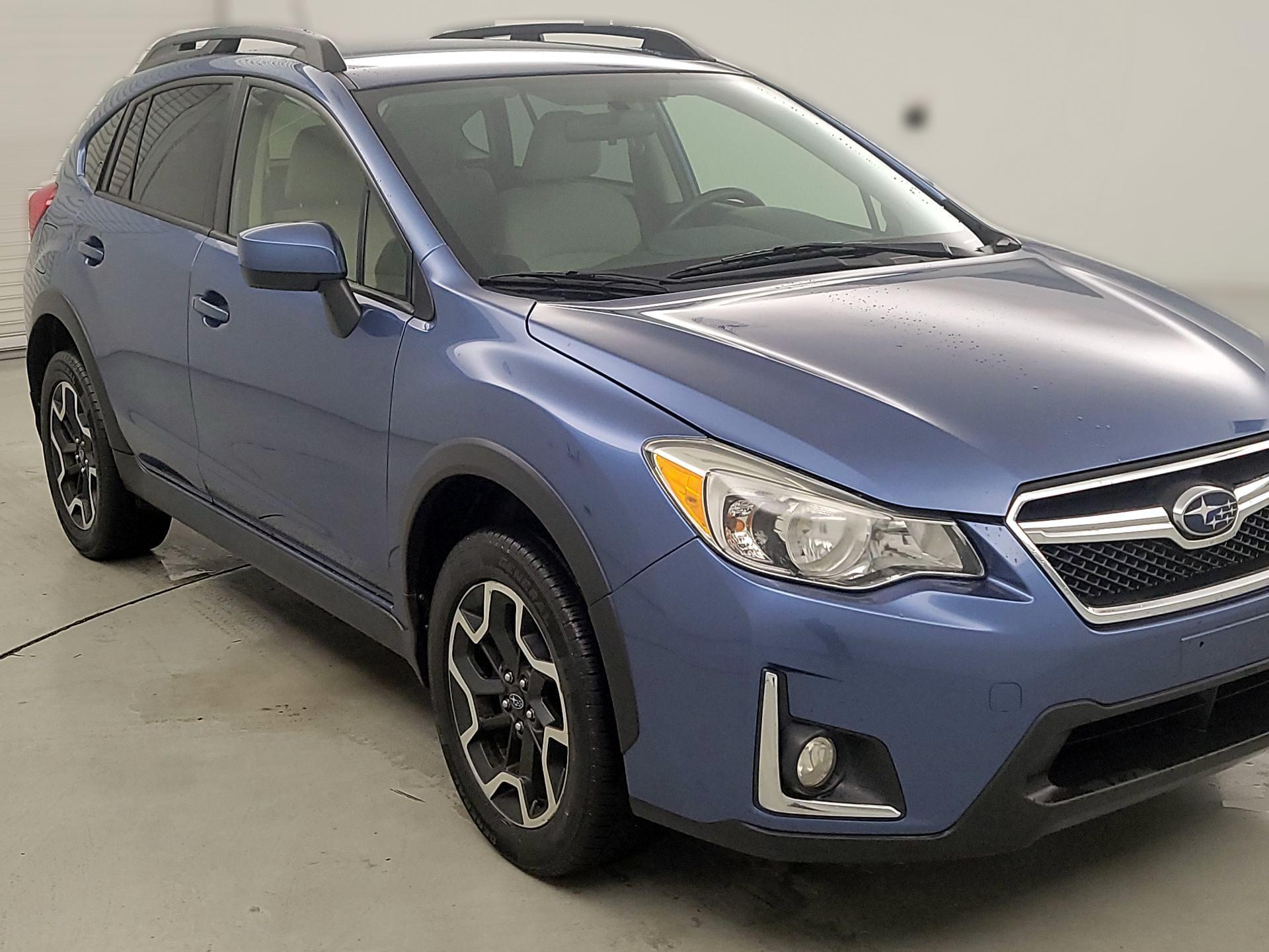 Thumbnail: 2017 Subaru Crosstrek - 1