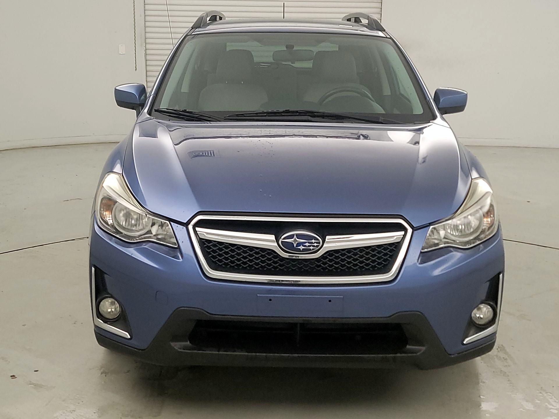 Thumbnail: 2017 Subaru Crosstrek - 2