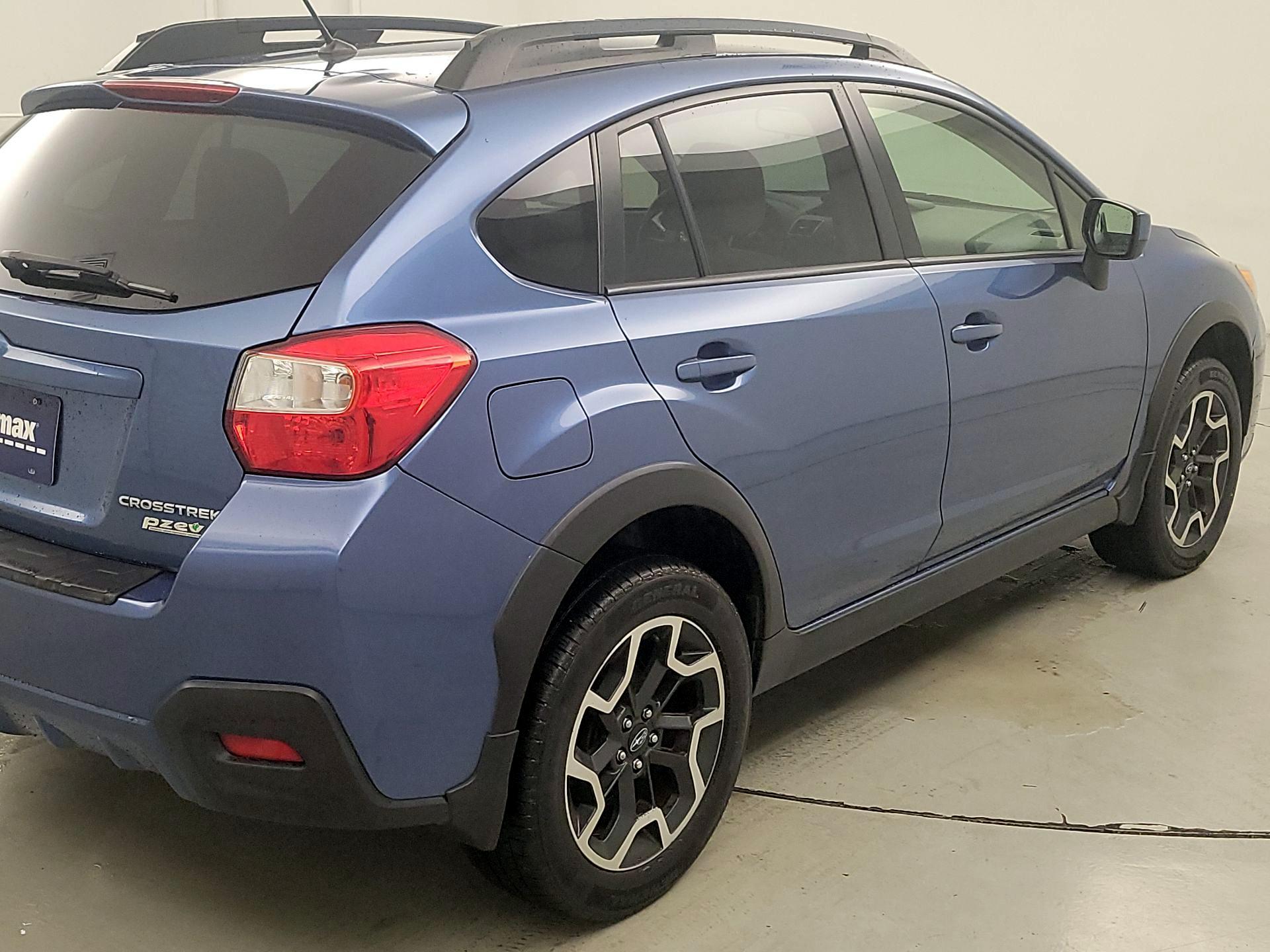 Thumbnail: 2017 Subaru Crosstrek - 5