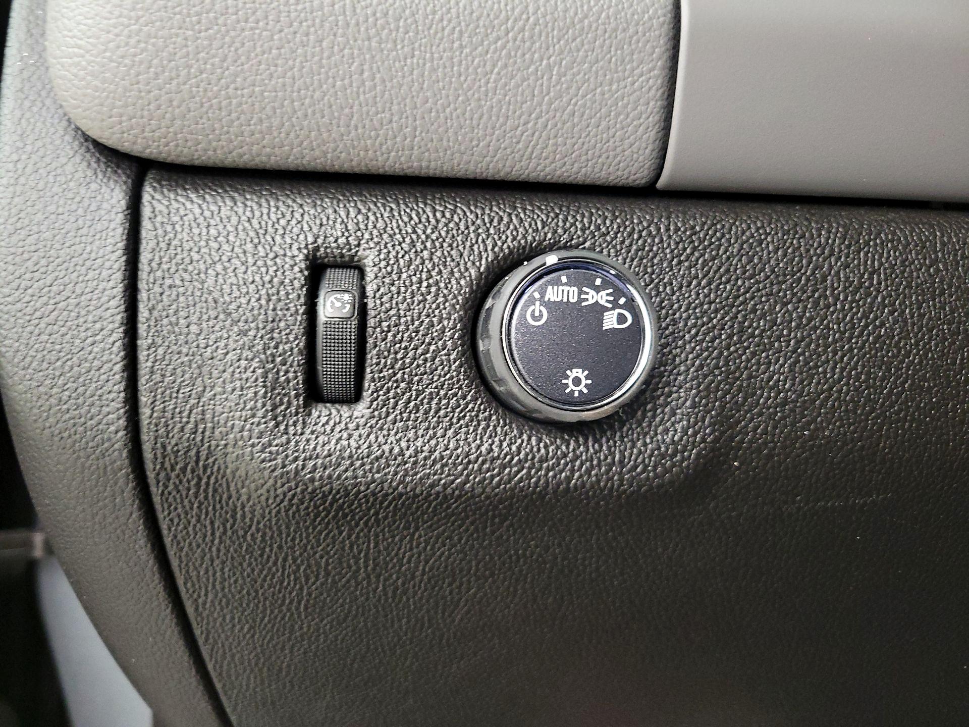 Thumbnail: 2019 Chevrolet Colorado - 11