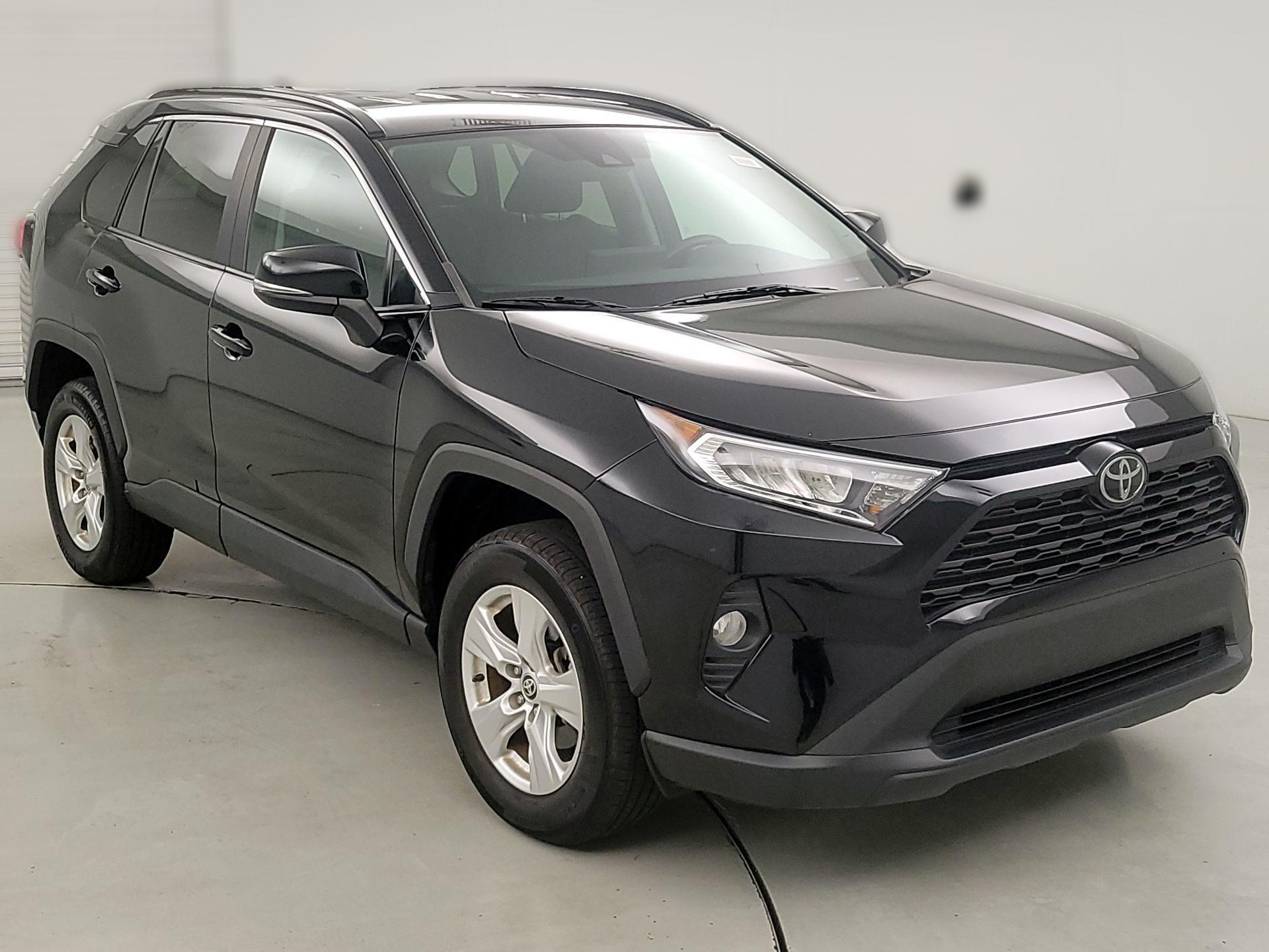 Thumbnail: 2021 Toyota RAV4 - 1