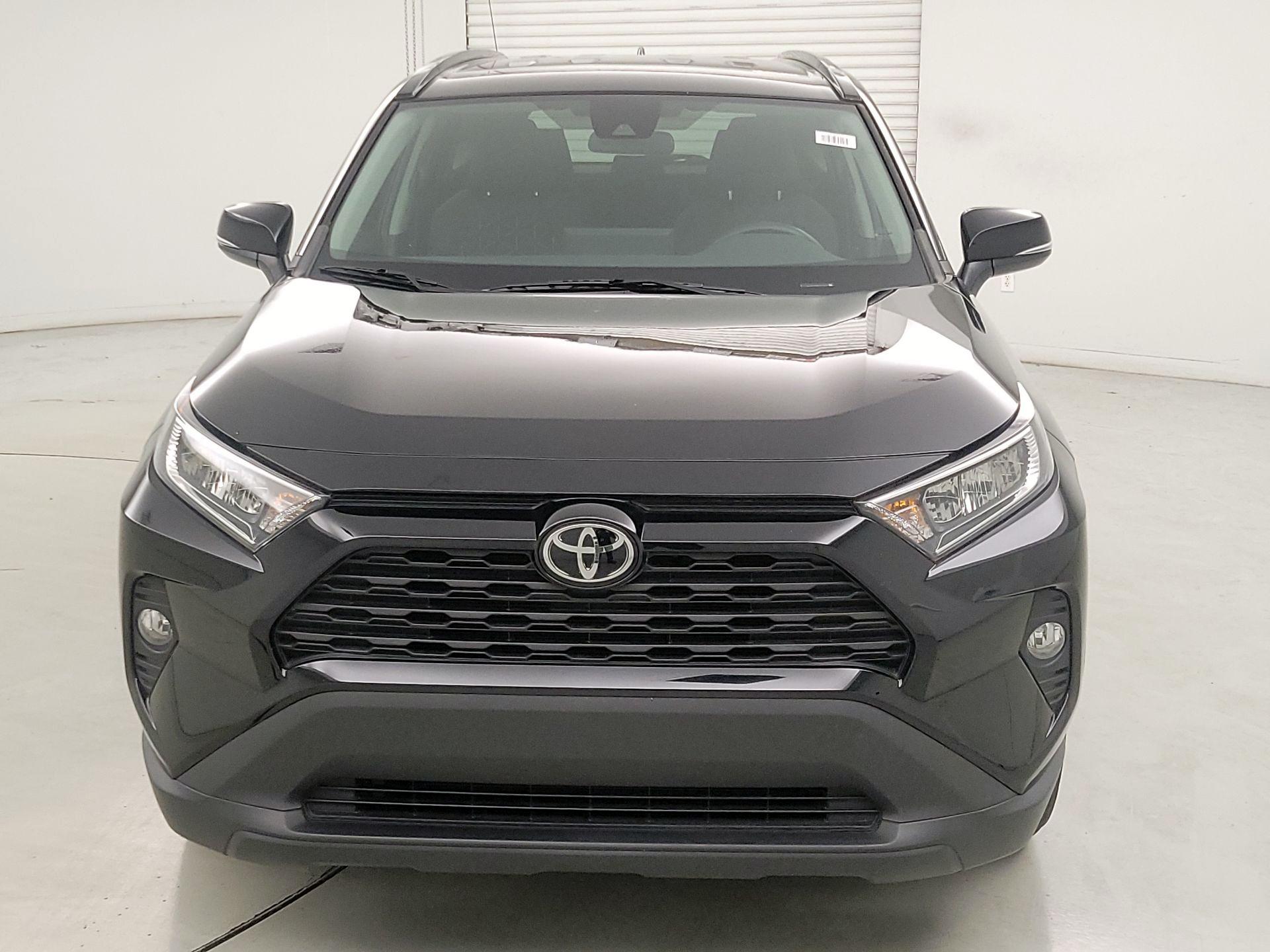 Thumbnail: 2021 Toyota RAV4 - 2